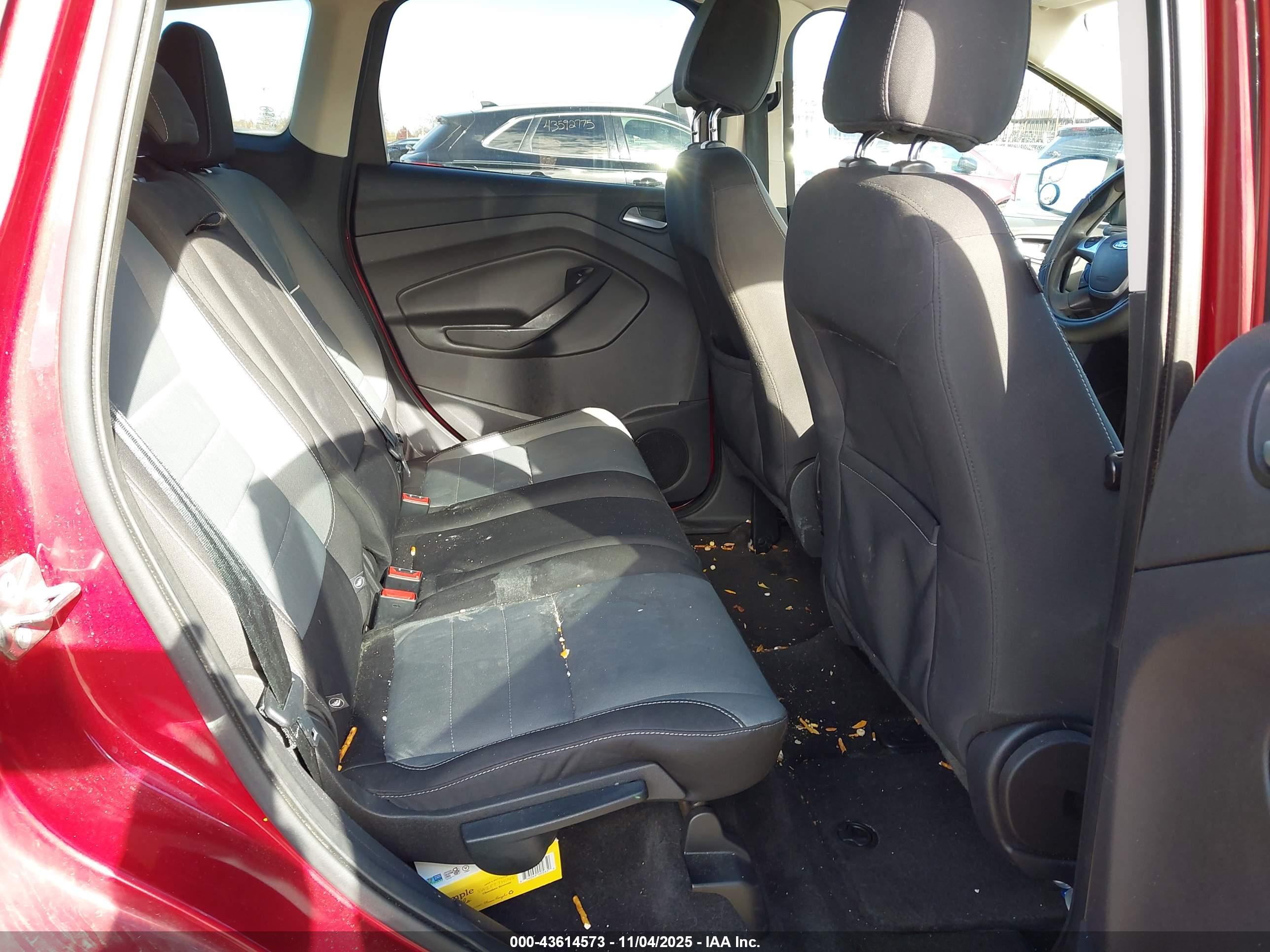 FORD ESCAPE image 8