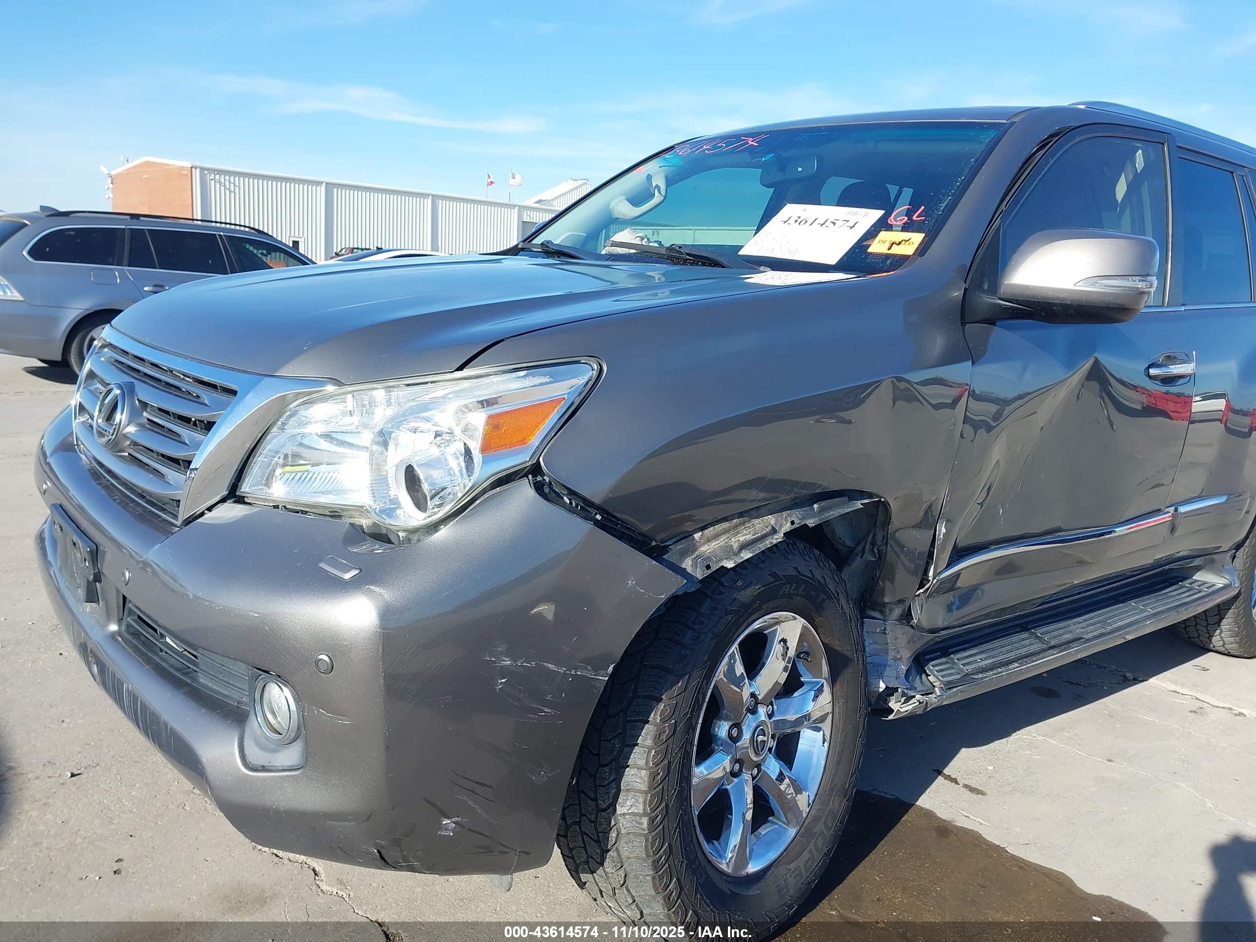 LEXUS GX image 6
