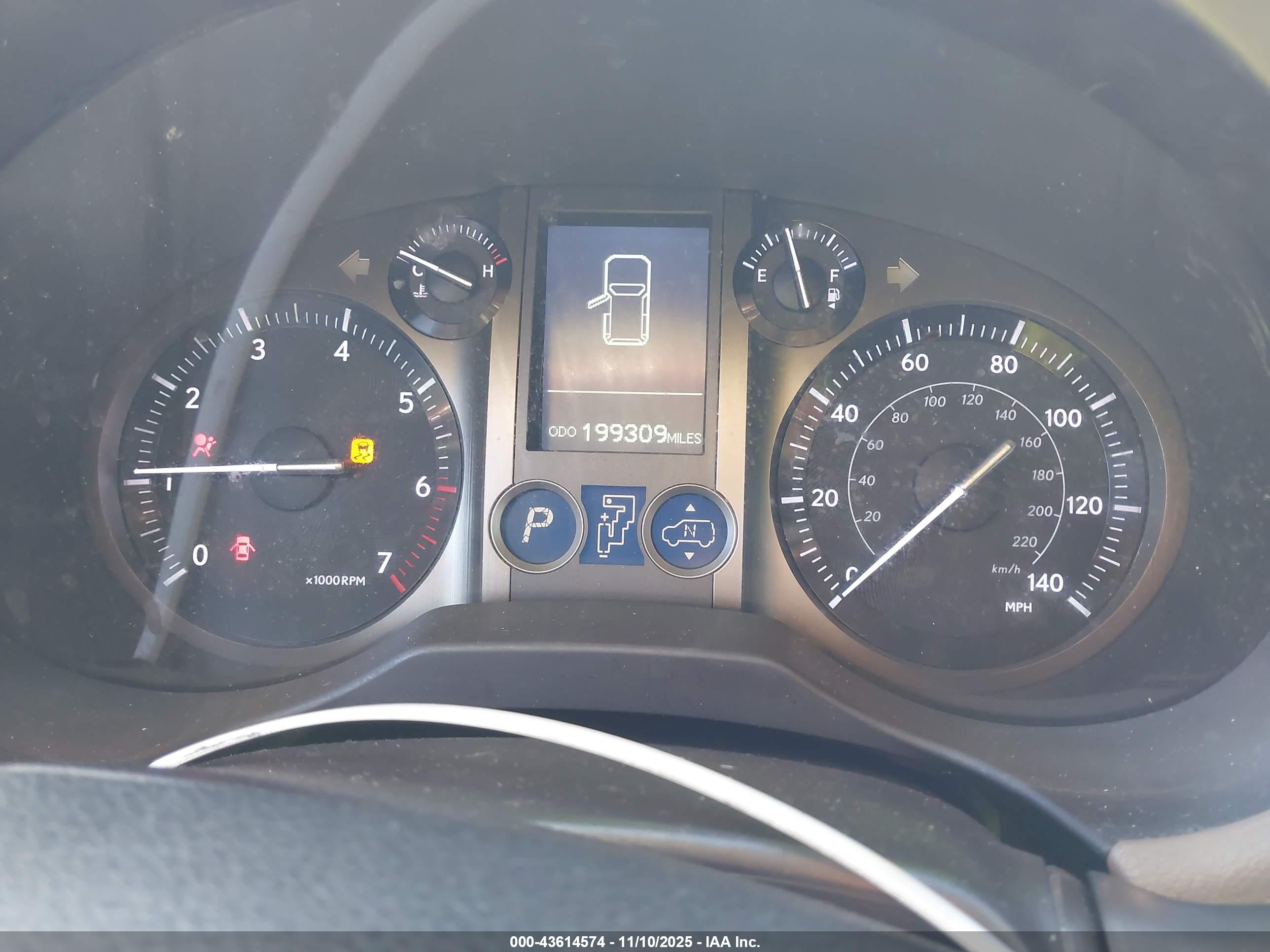 LEXUS GX image 7
