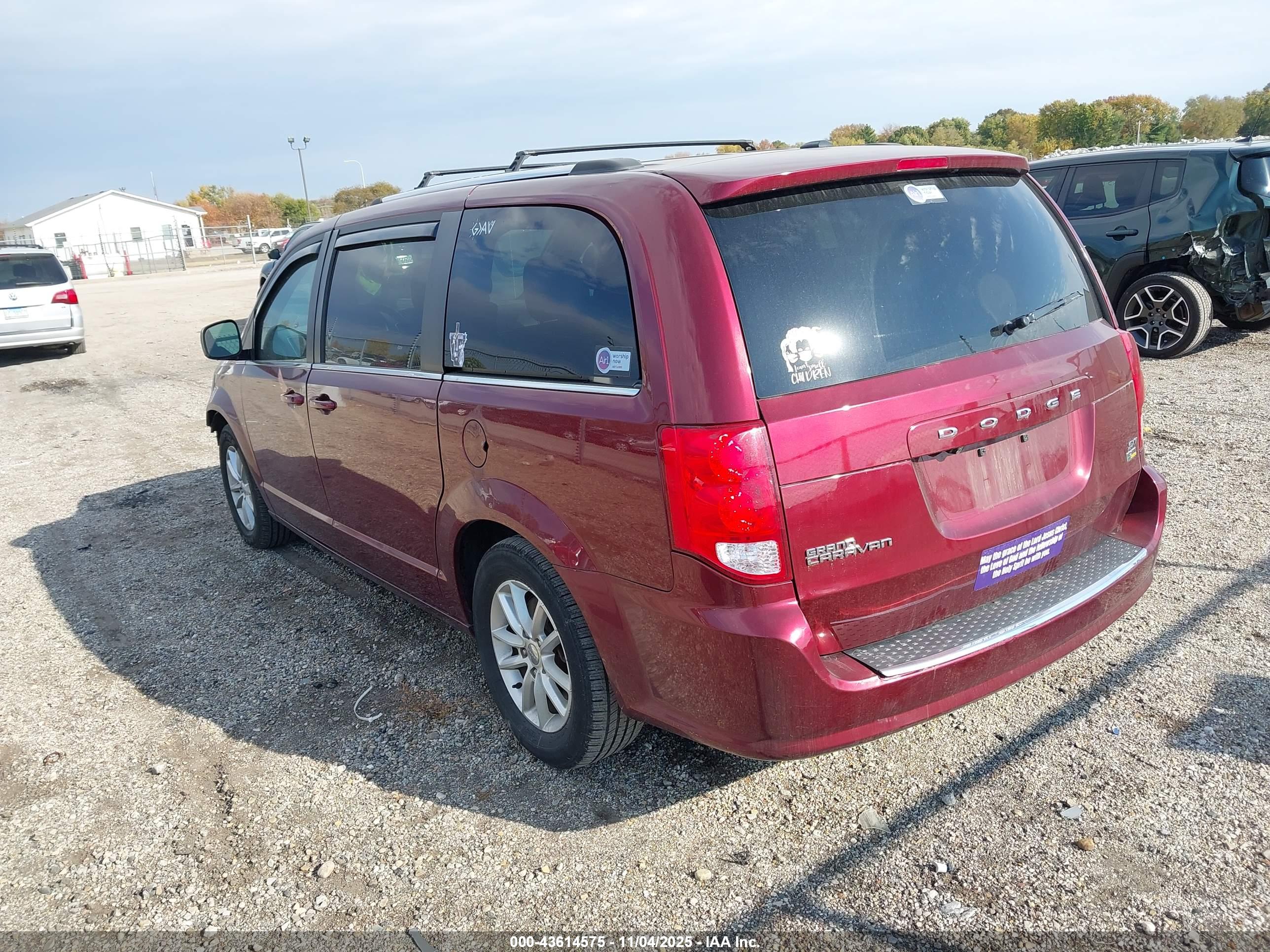 DODGE GRAND image 3