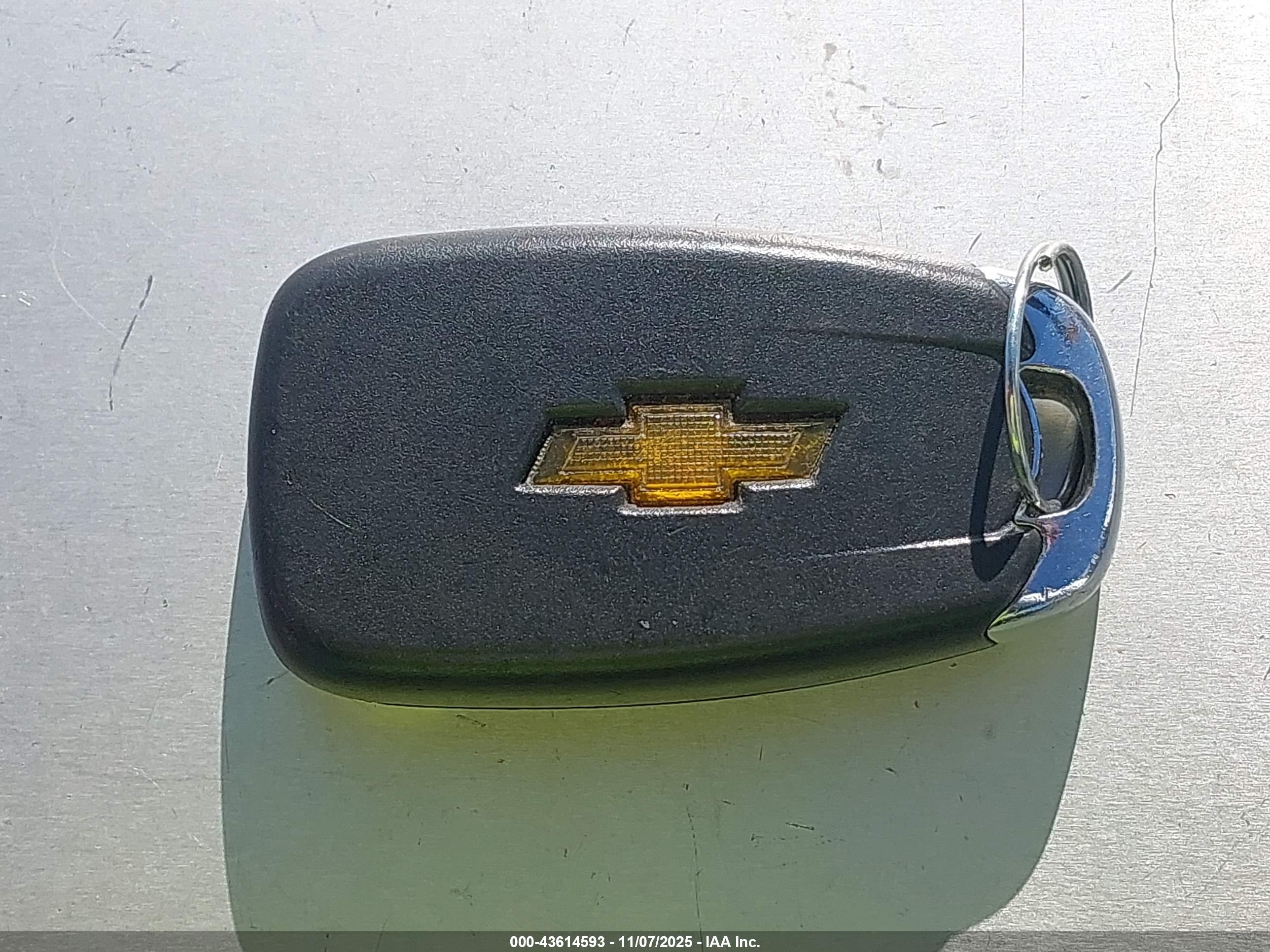 CHEVROLET EQUINOX image 11