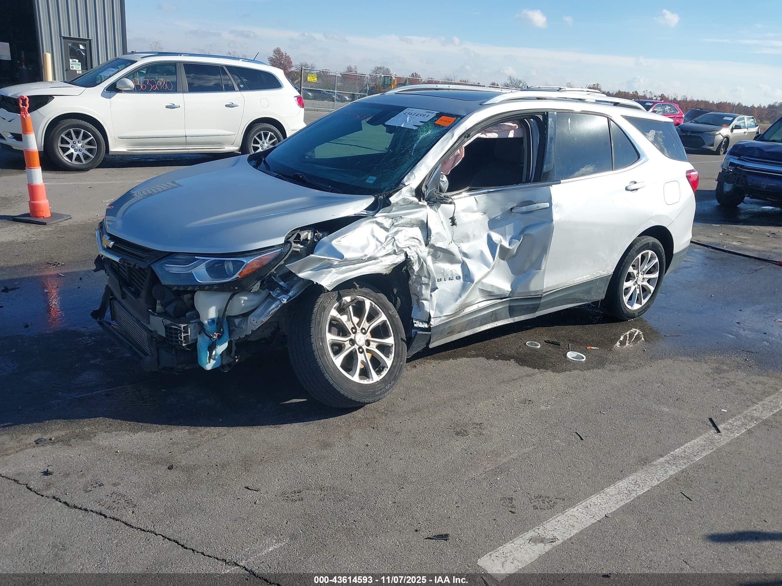 CHEVROLET EQUINOX image 2
