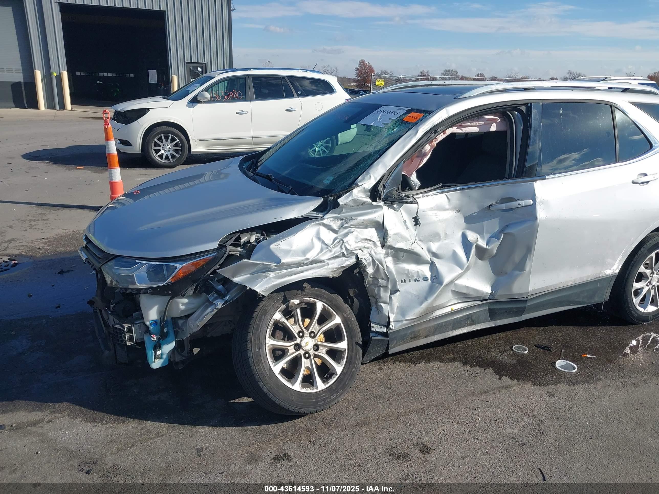 CHEVROLET EQUINOX image 6