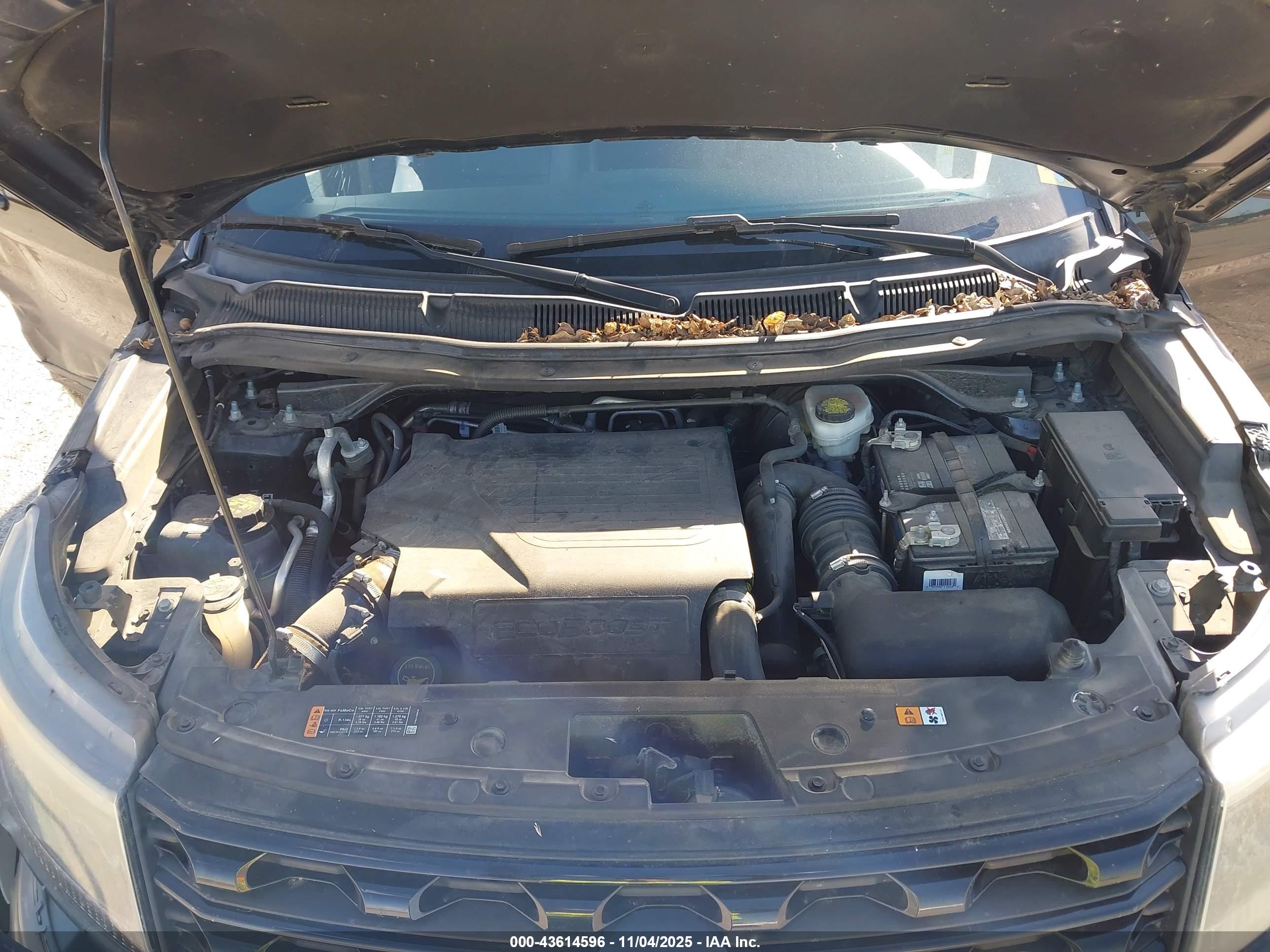 FORD EXPLORER image 10