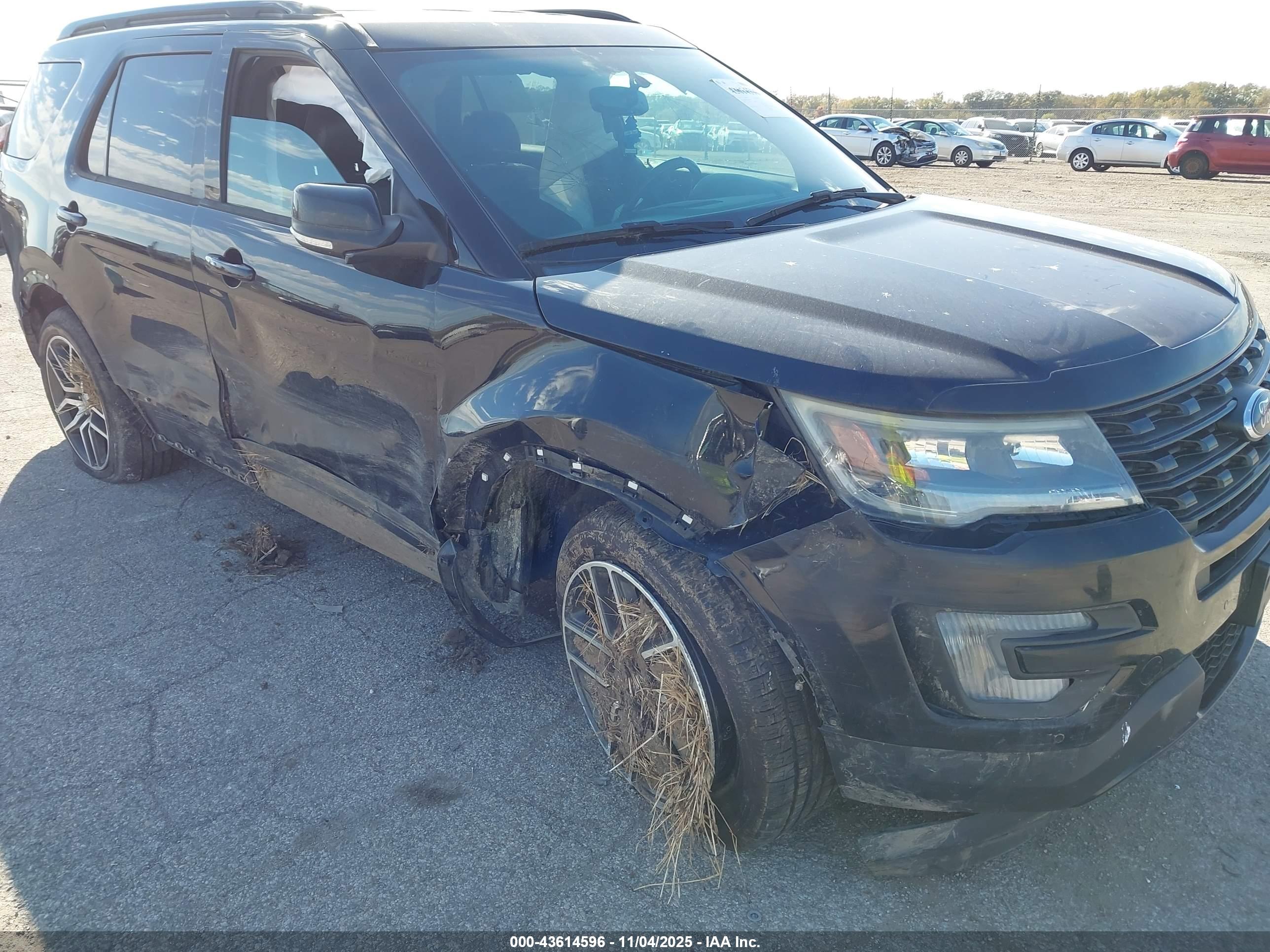 FORD EXPLORER image 6
