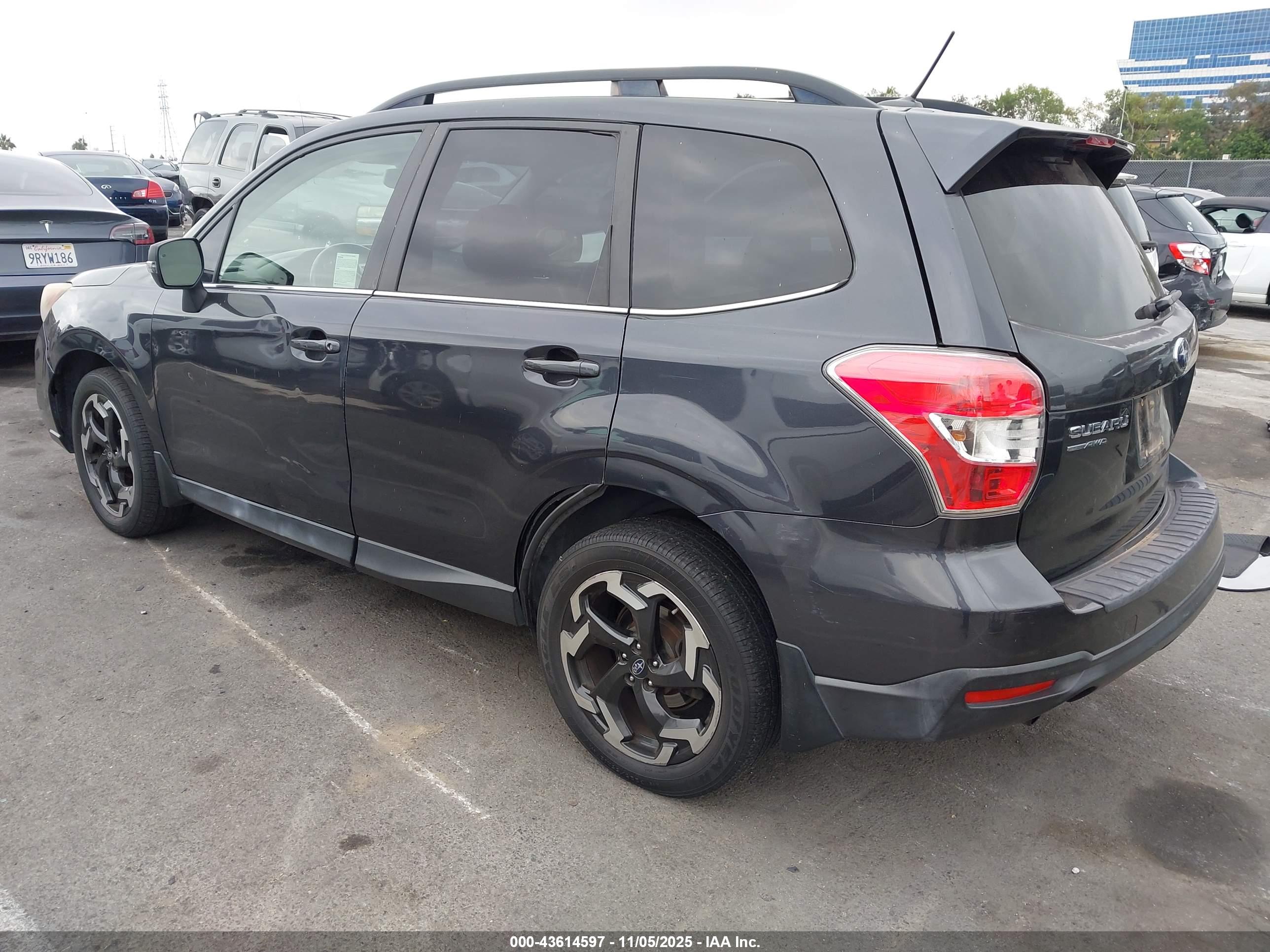SUBARU FORESTER image 3
