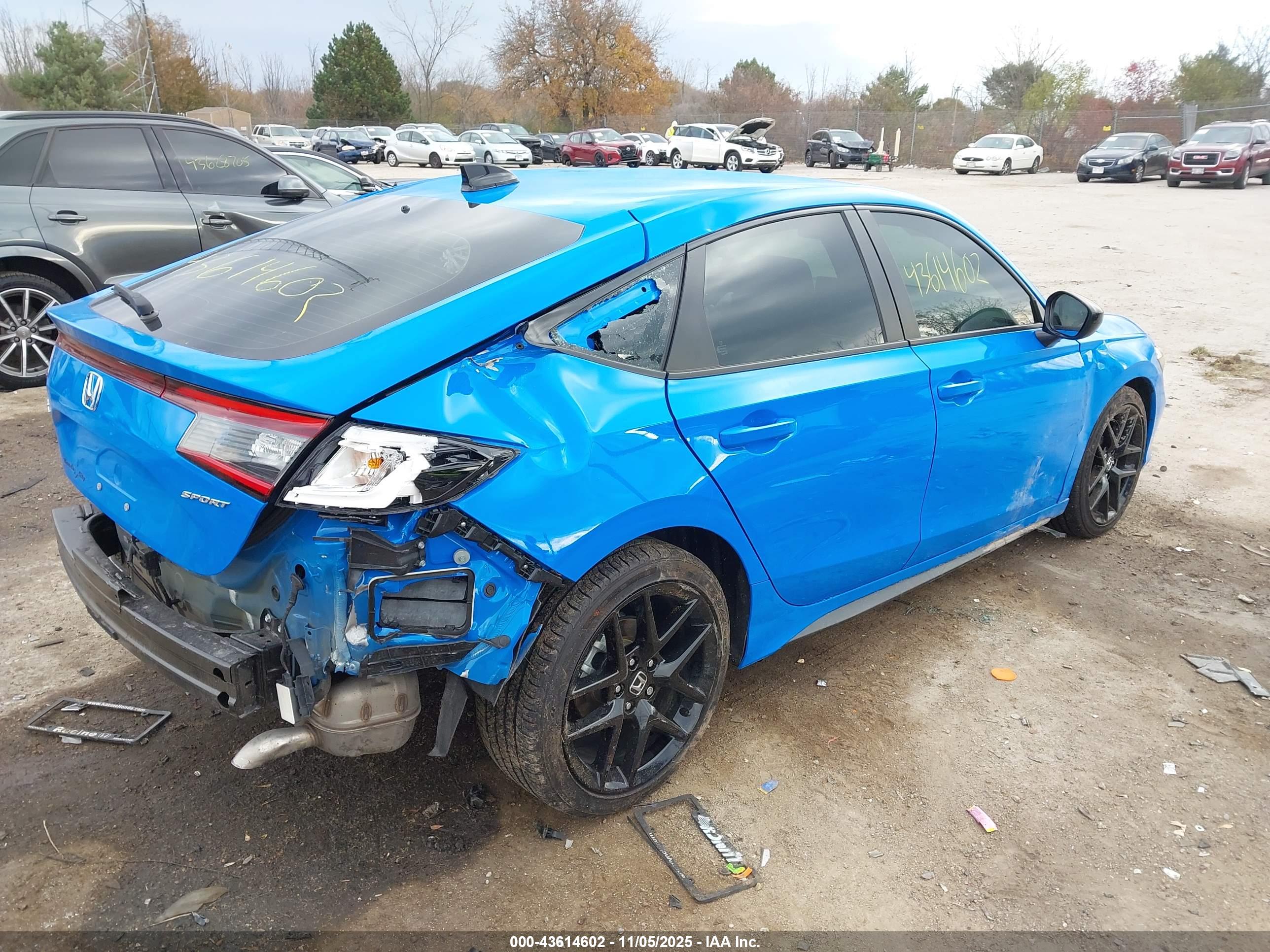 HONDA CIVIC image 4