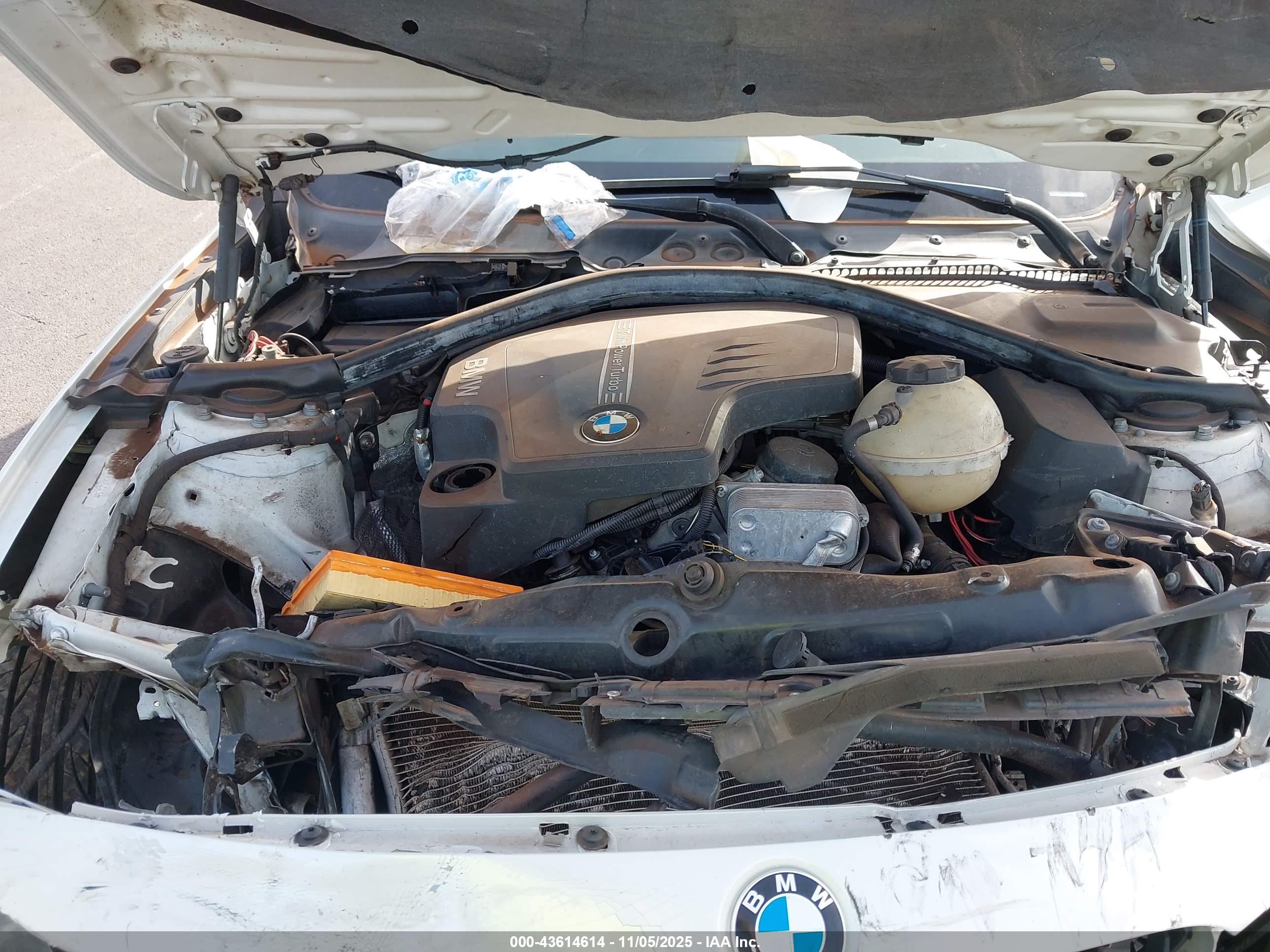 BMW 328I image 10