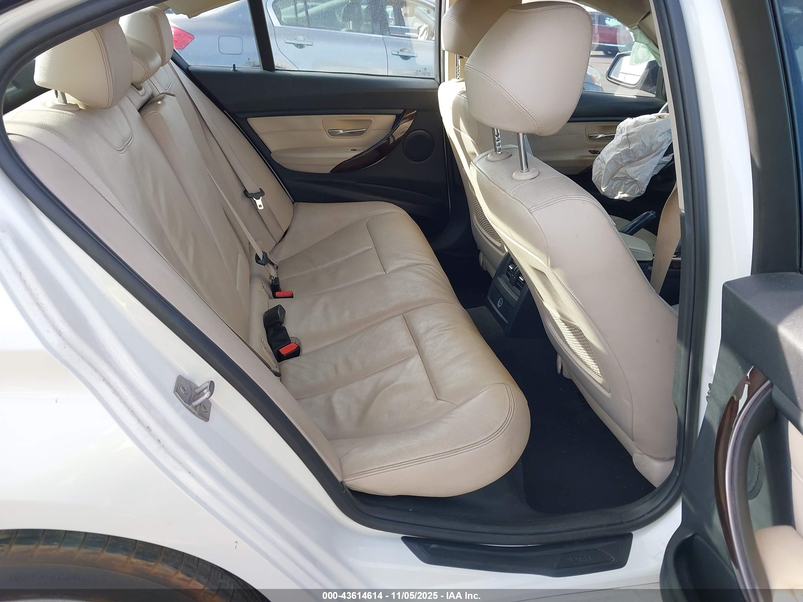 BMW 328I image 8