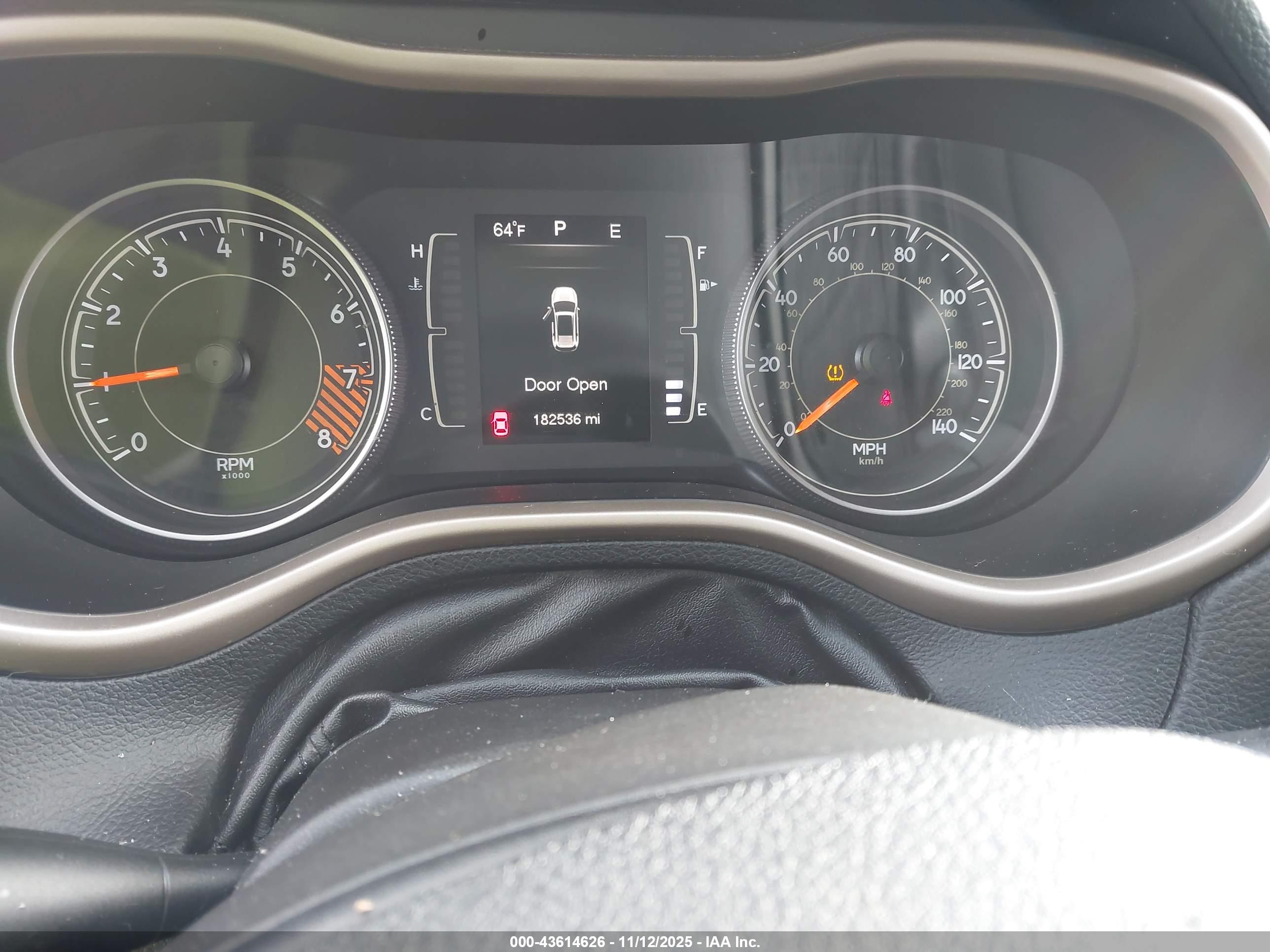 JEEP CHEROKEE image 7