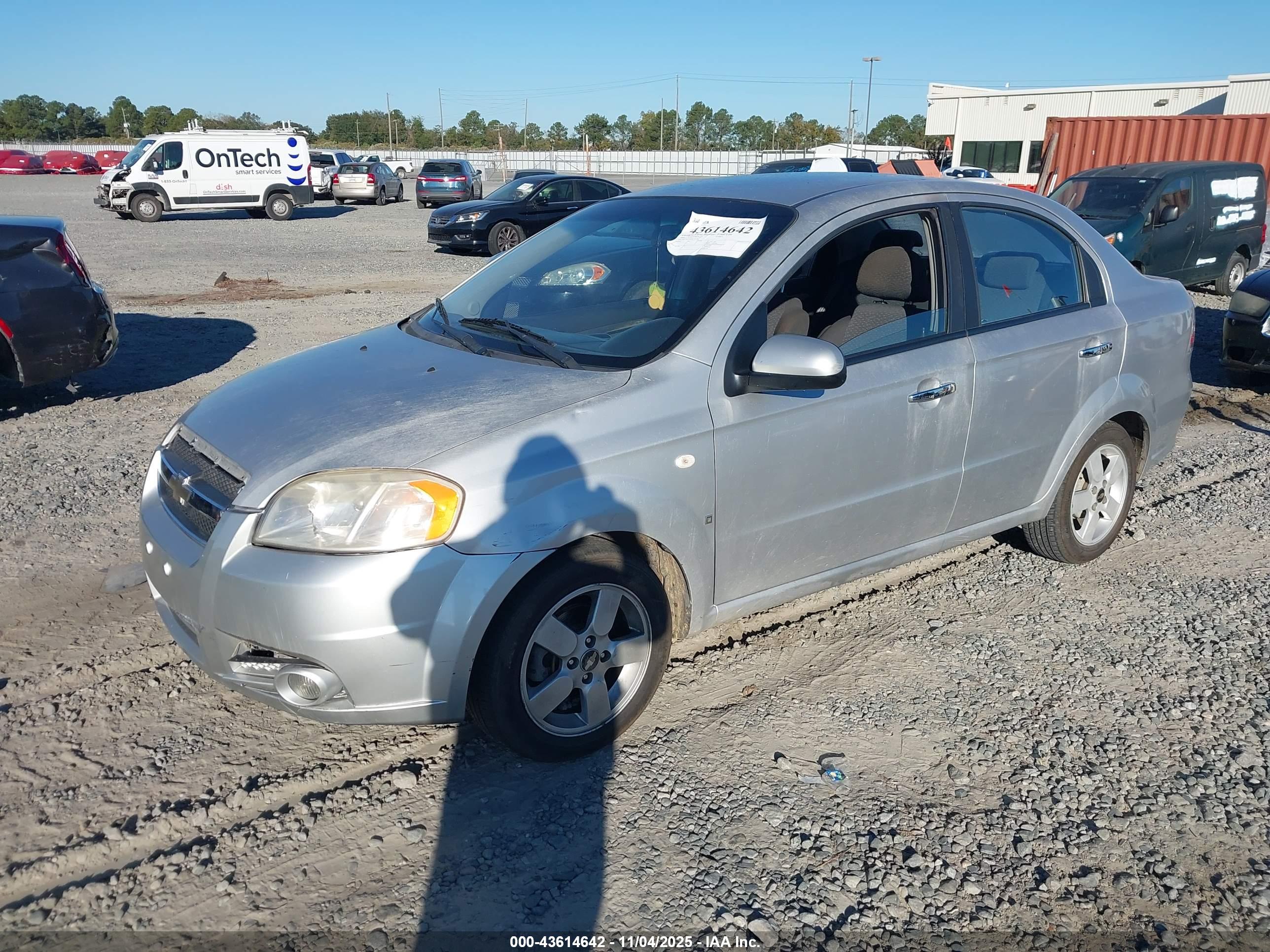CHEVROLET AVEO image 2