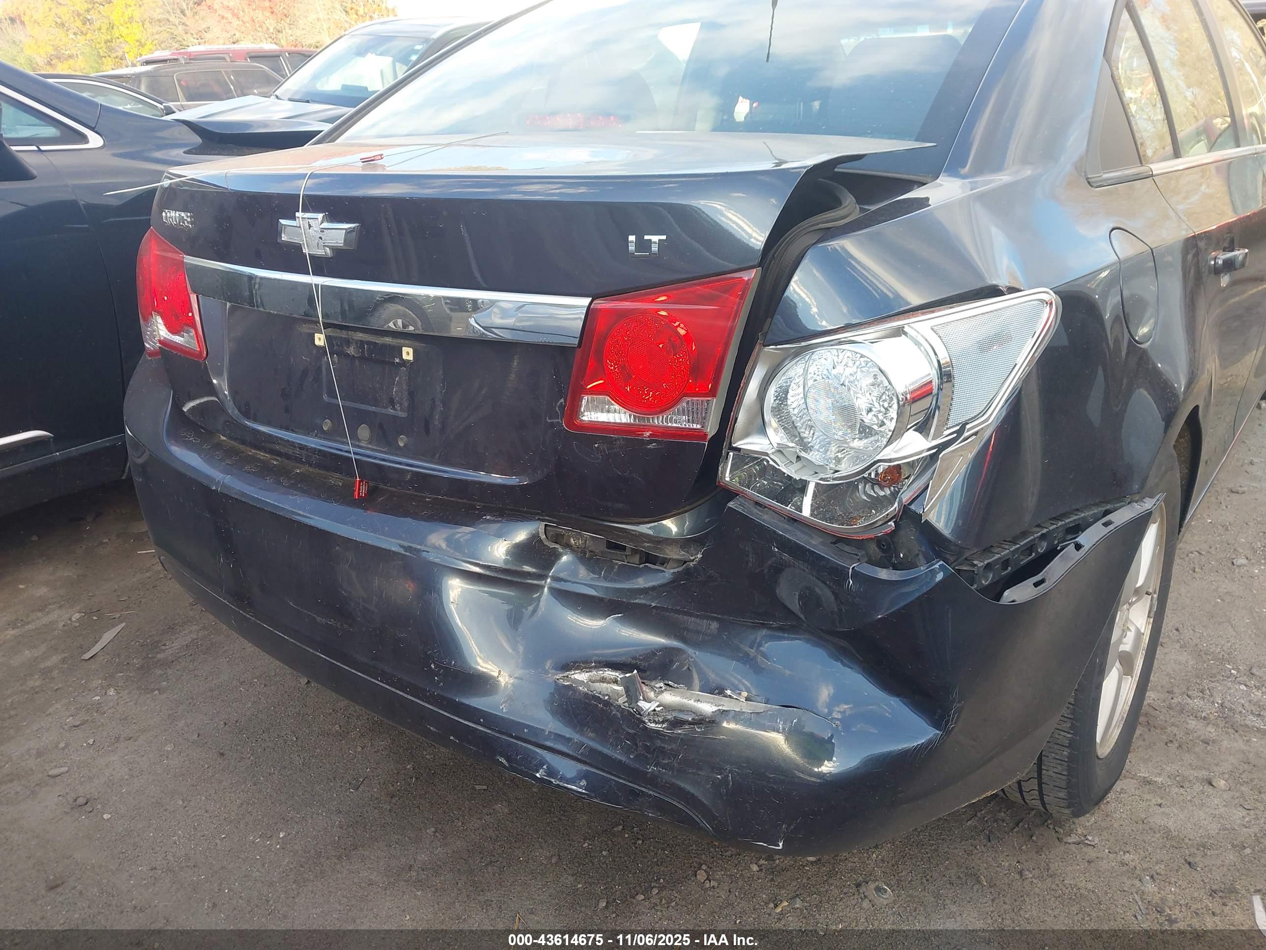 CHEVROLET CRUZE image 6