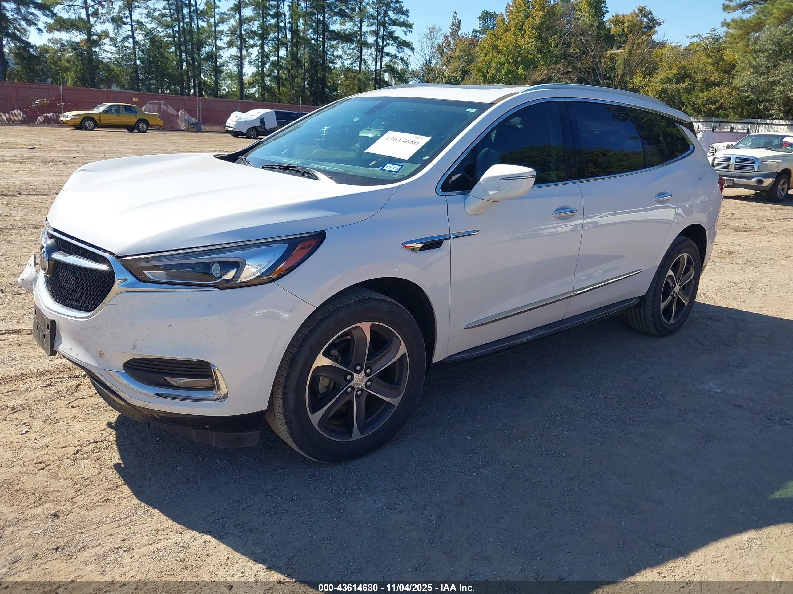 BUICK ENCLAVE image 2