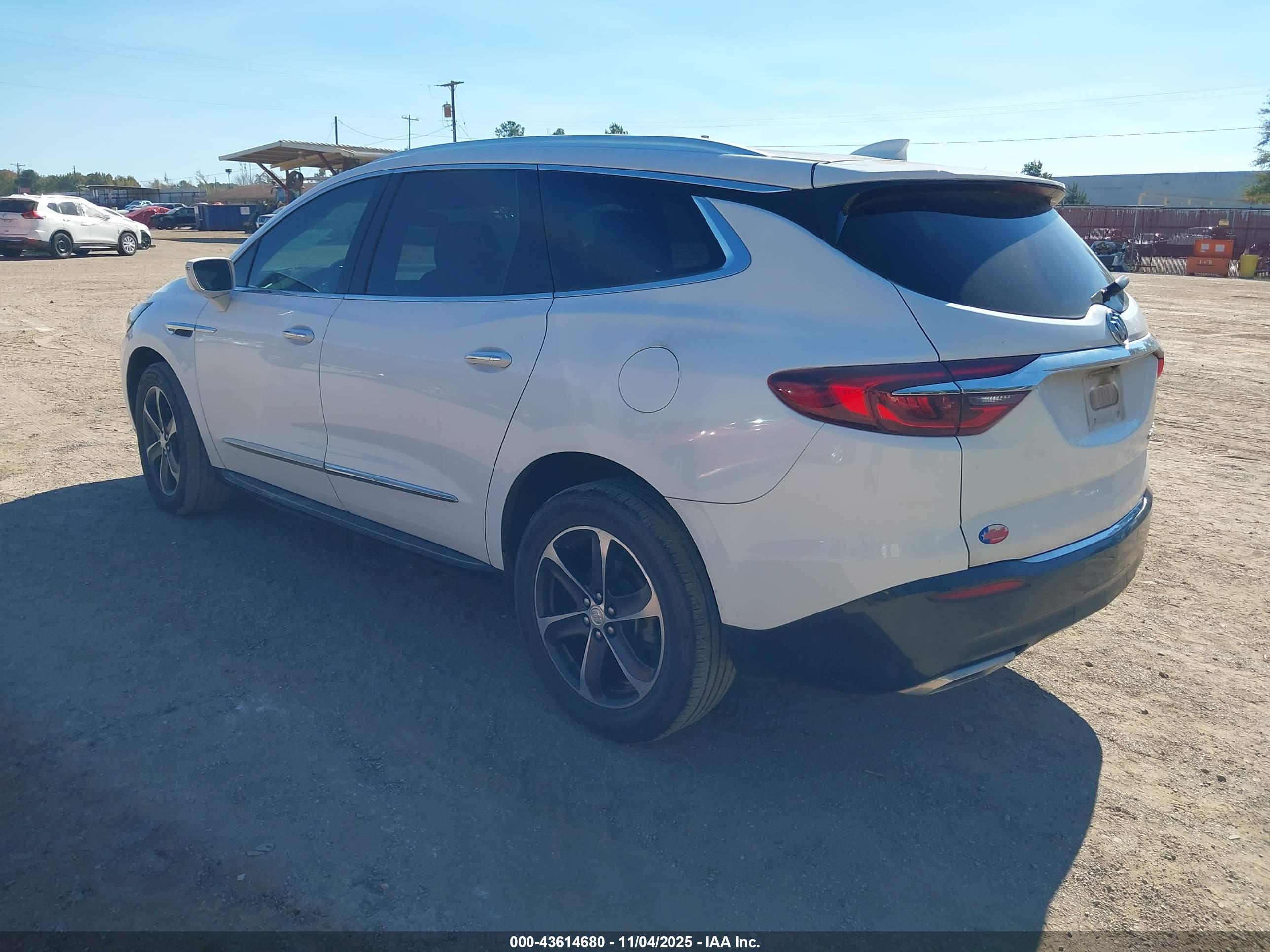 BUICK ENCLAVE image 3