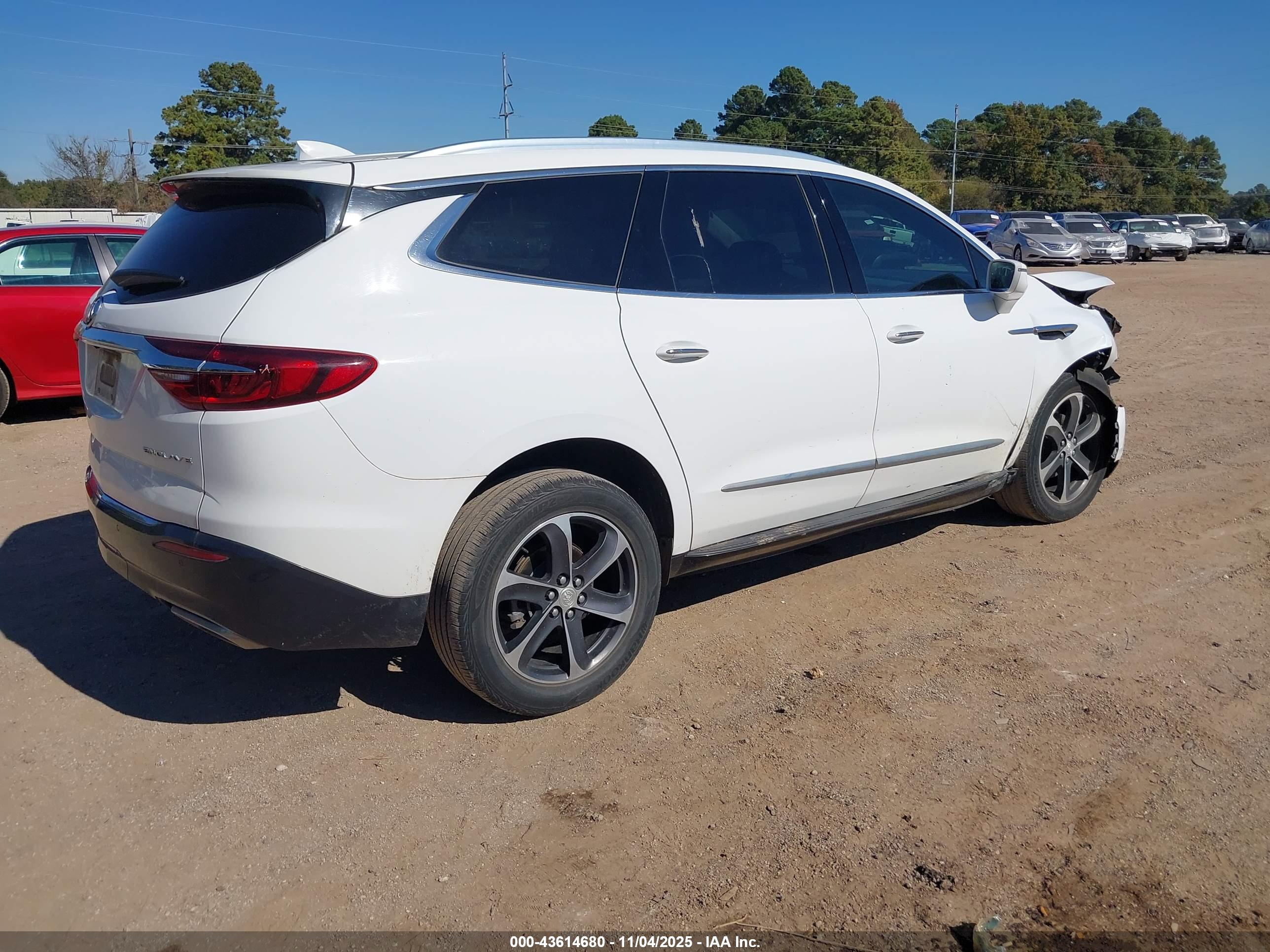BUICK ENCLAVE image 4