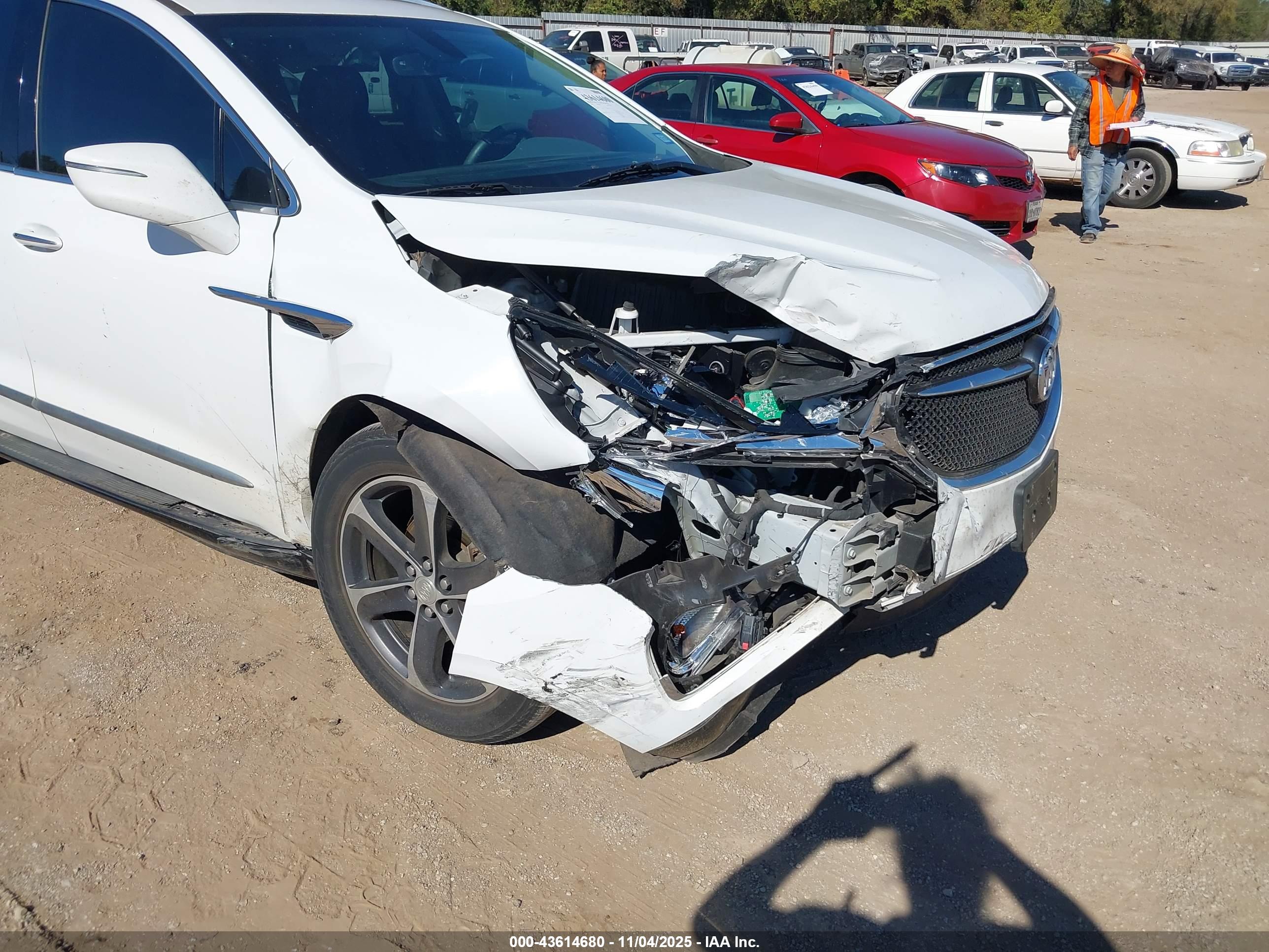 BUICK ENCLAVE image 6