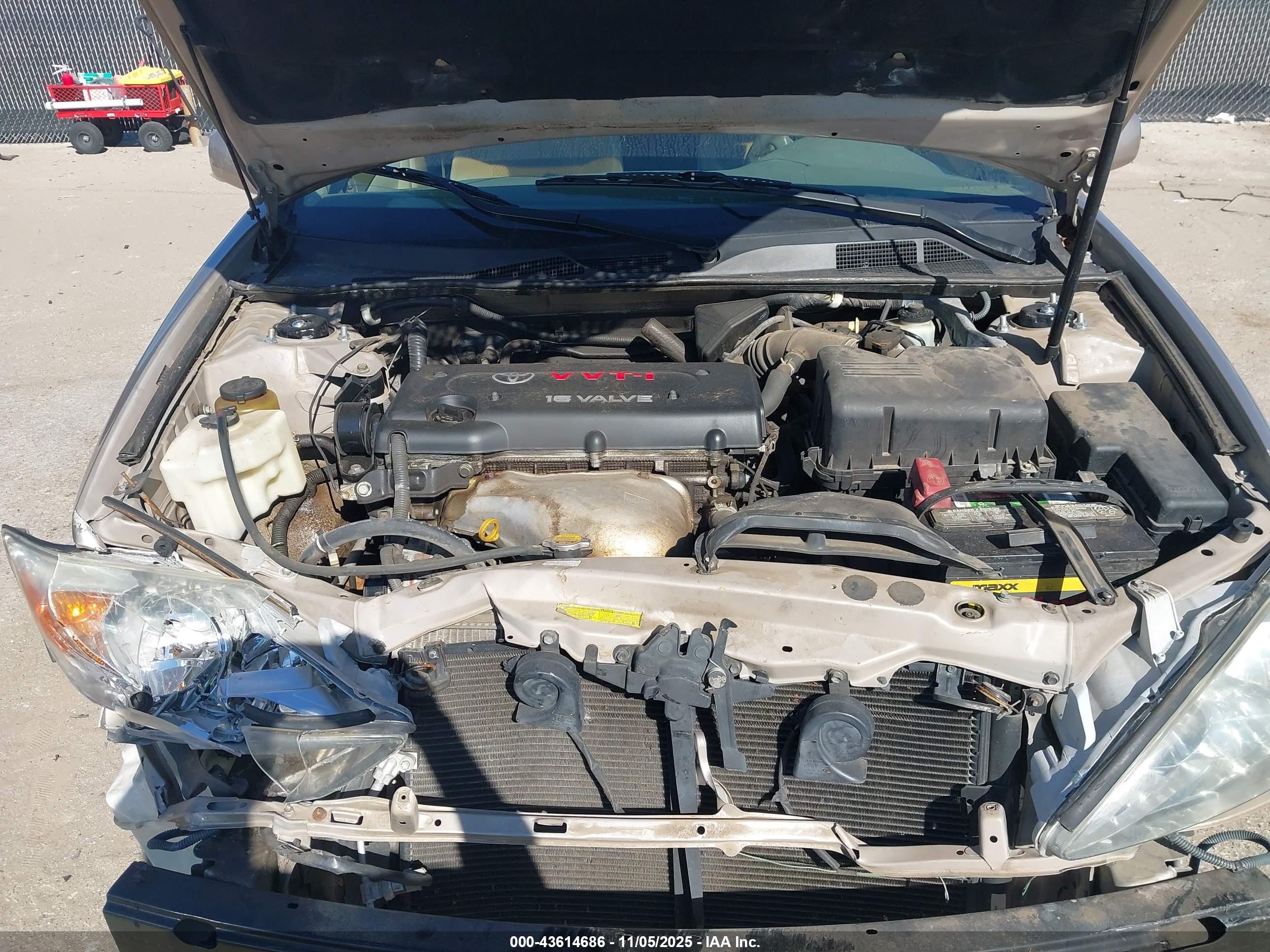 TOYOTA CAMRY image 10