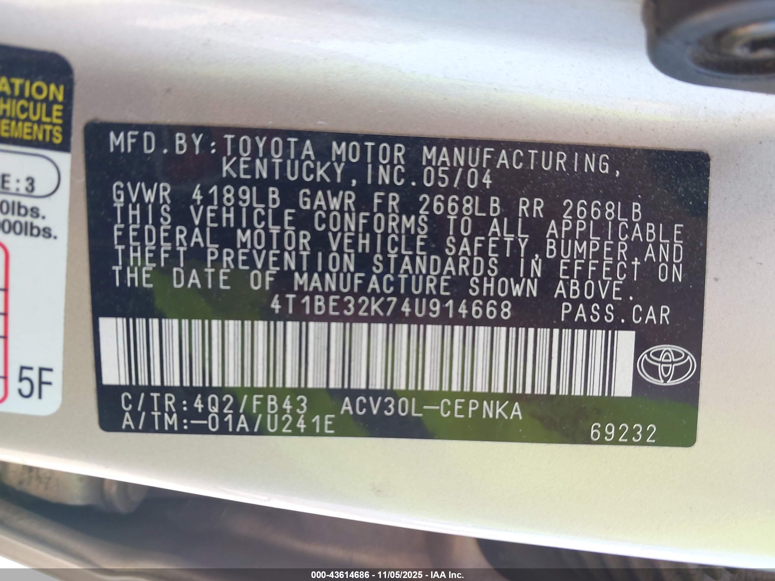 TOYOTA CAMRY image 9