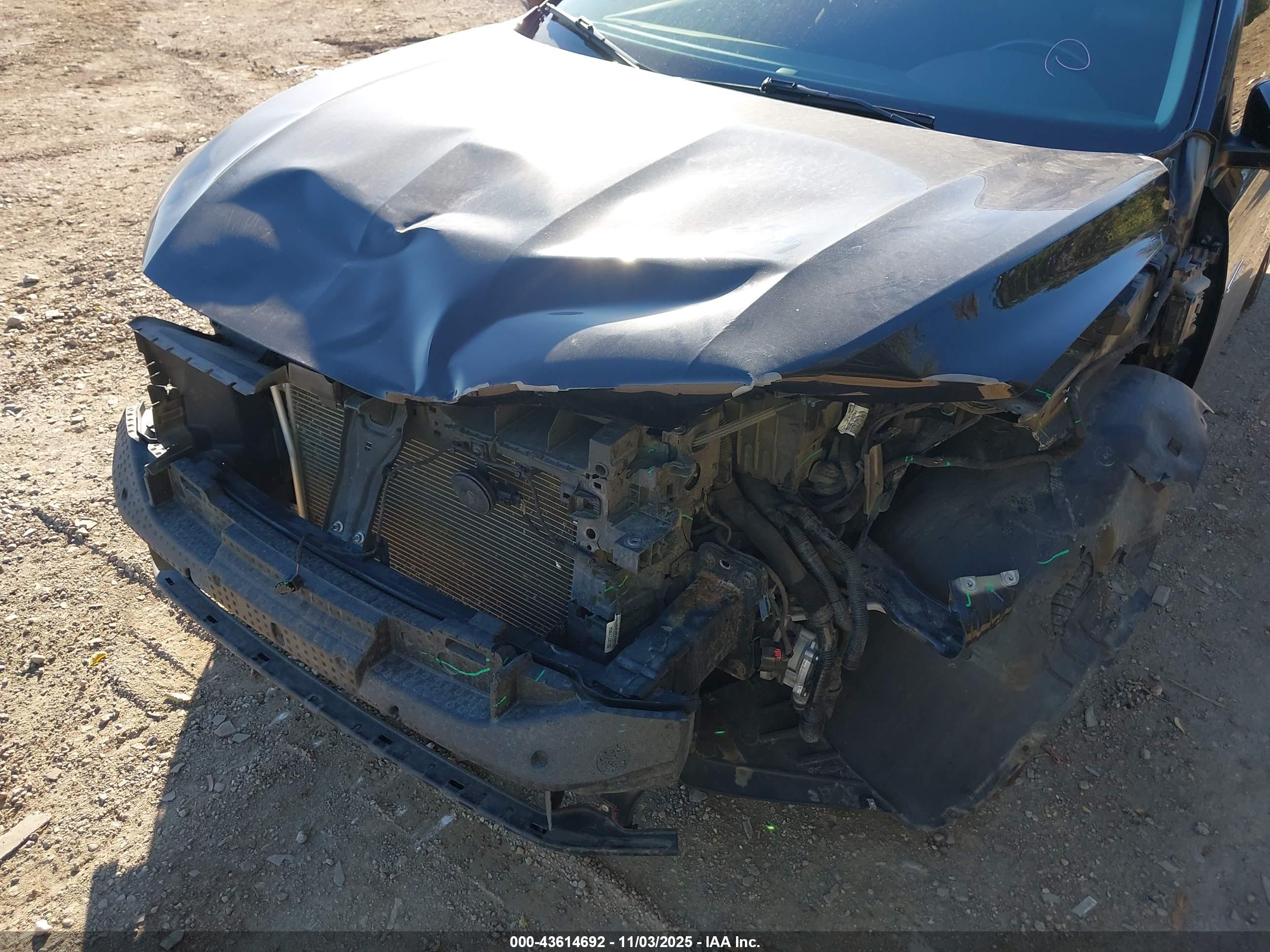 VOLKSWAGEN PASSAT image 6