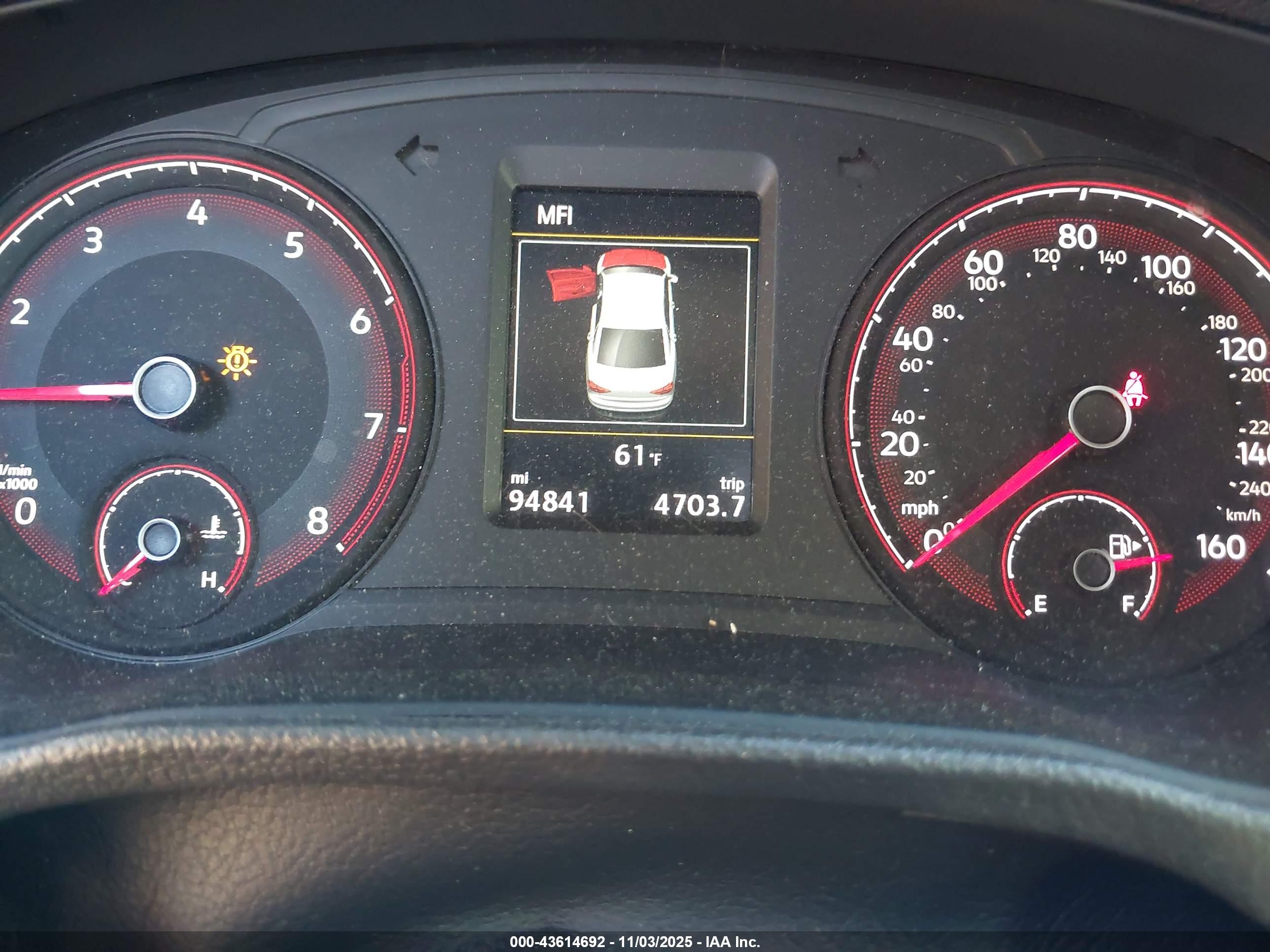 VOLKSWAGEN PASSAT image 7