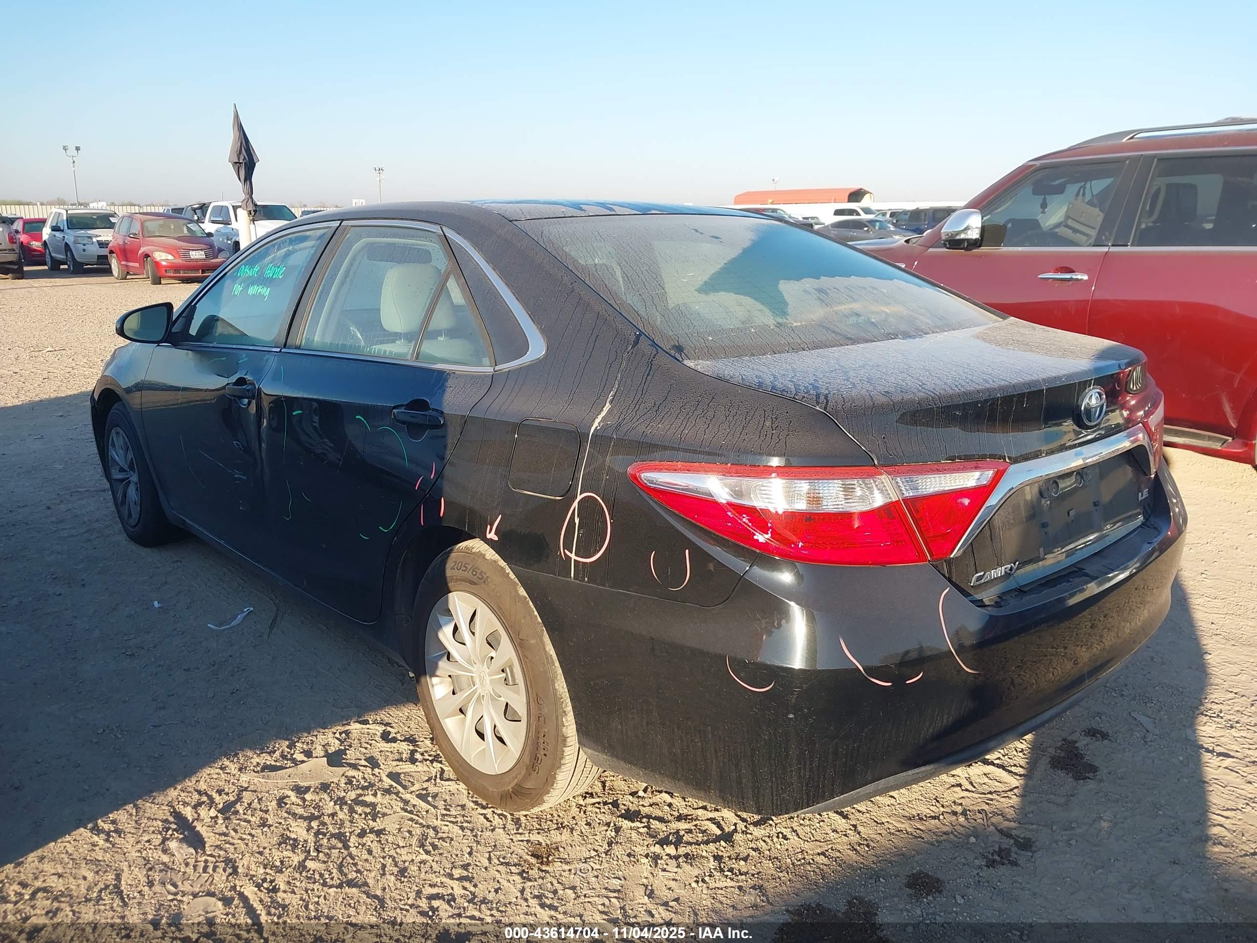 TOYOTA CAMRY image 3