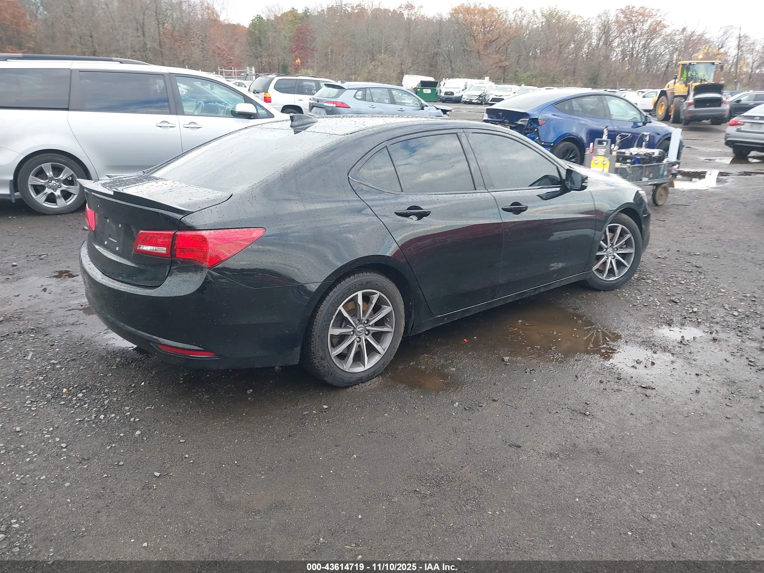 ACURA TLX image 4