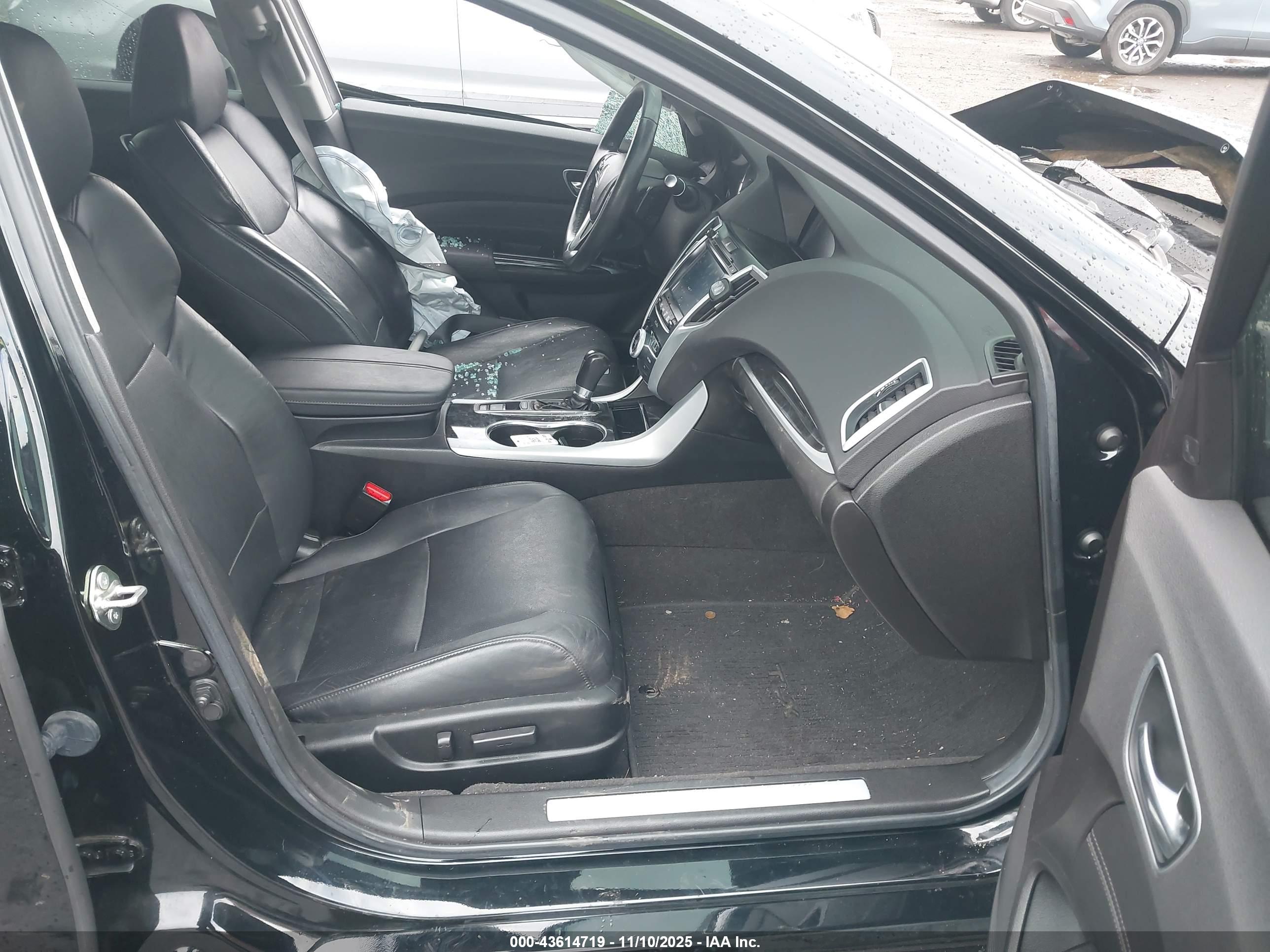 ACURA TLX image 5