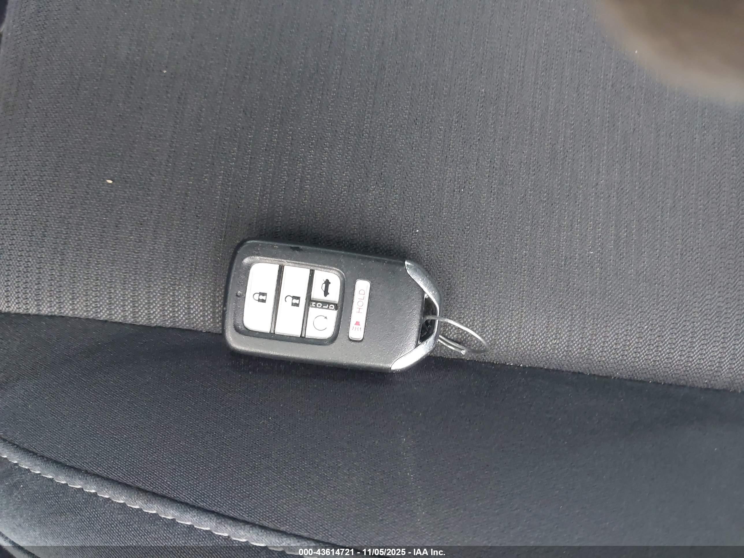 HONDA INSIGHT image 11