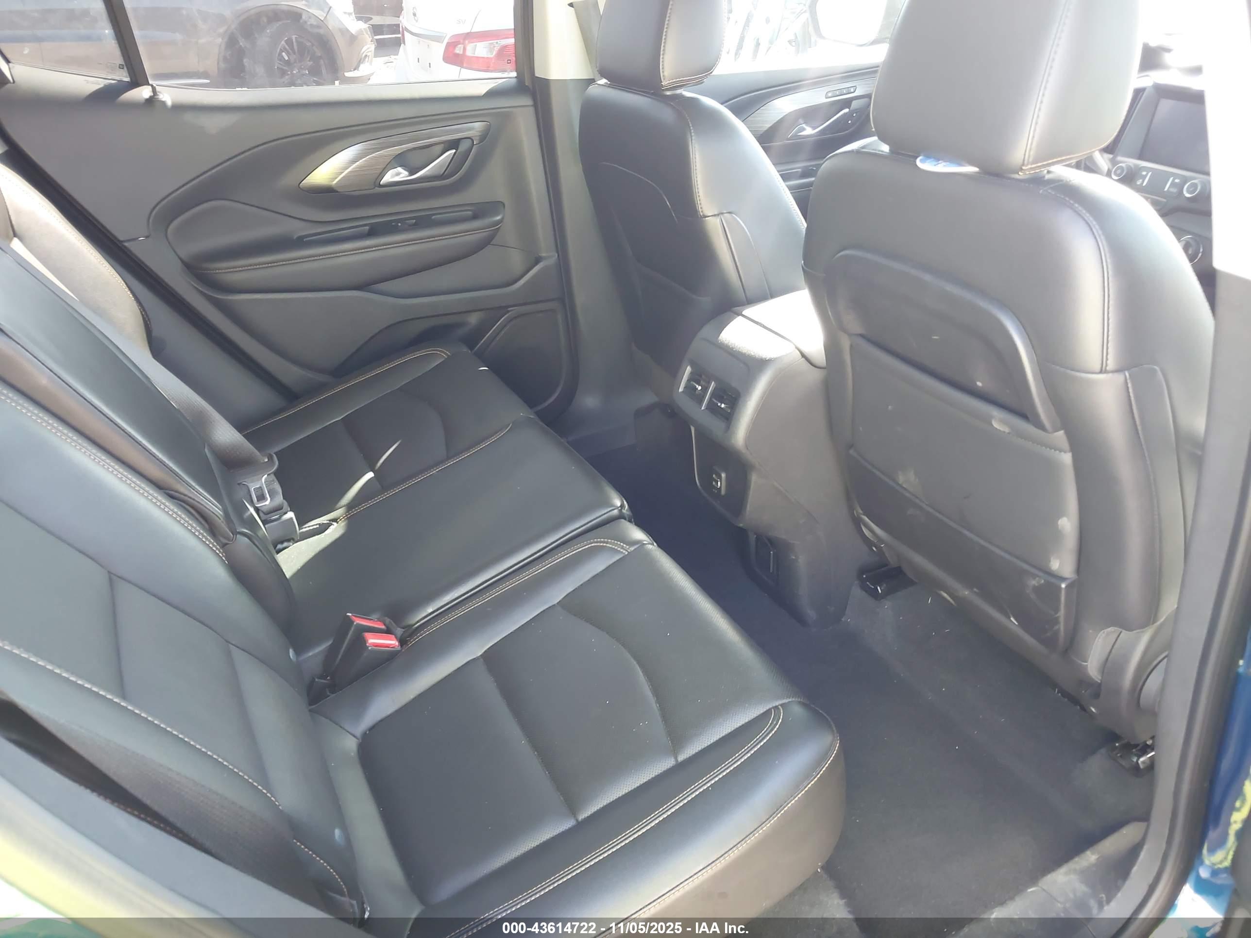 GMC TERRAIN image 8