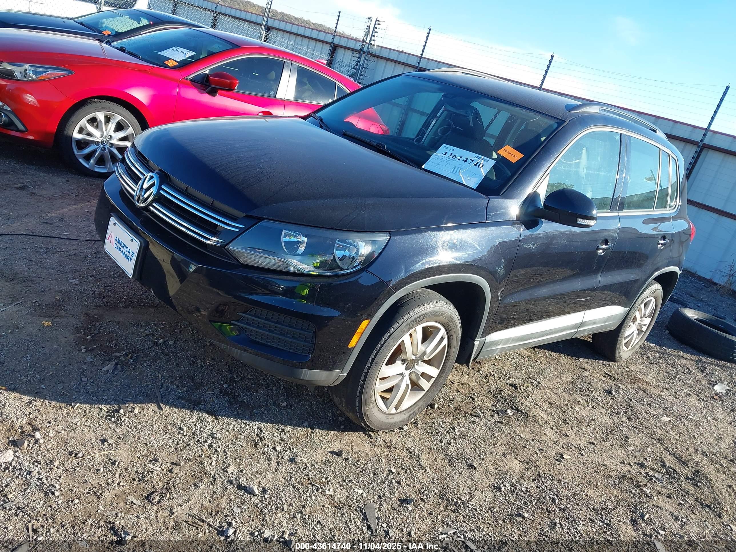 VOLKSWAGEN TIGUAN image 2