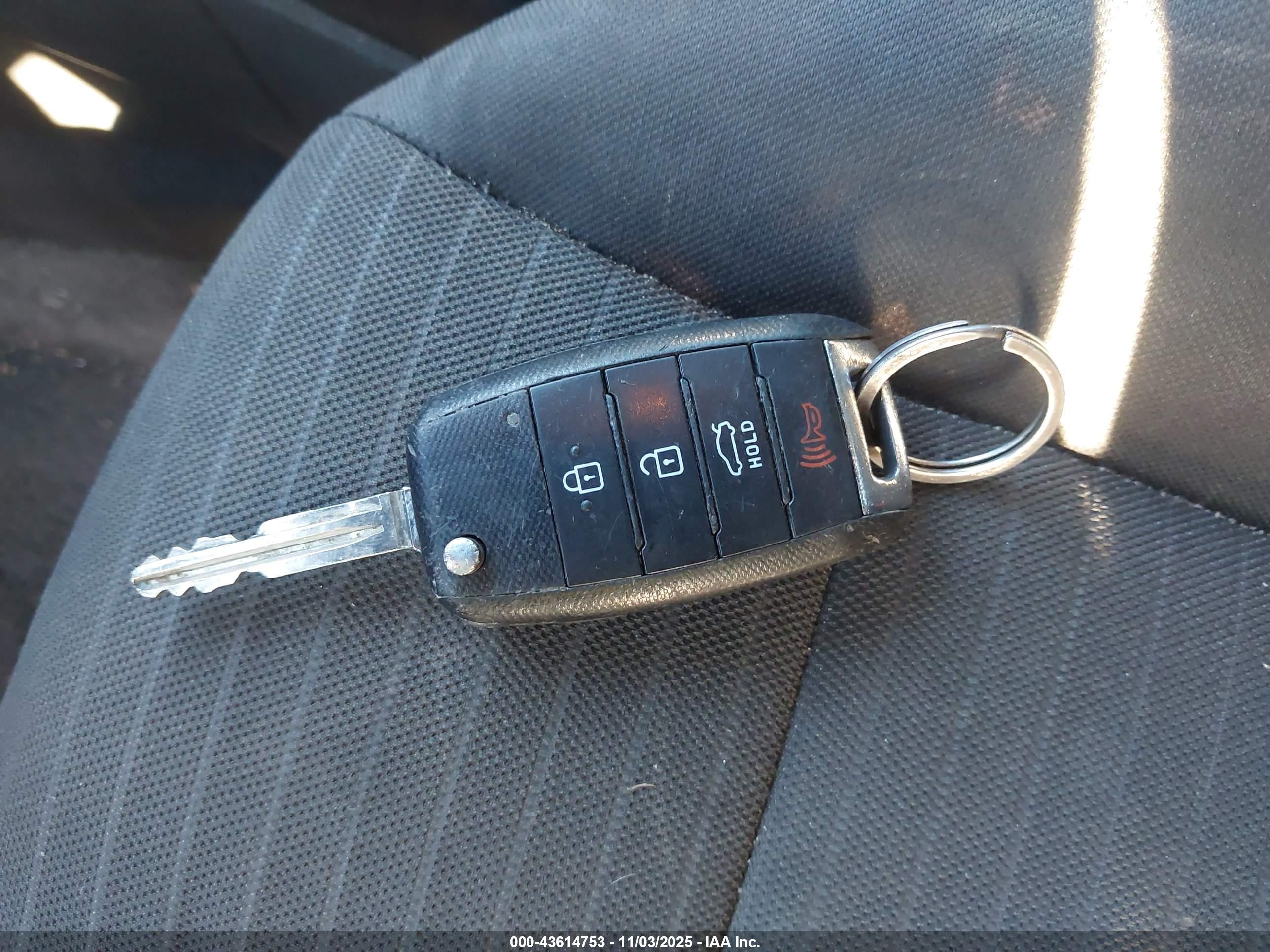 KIA FORTE image 11