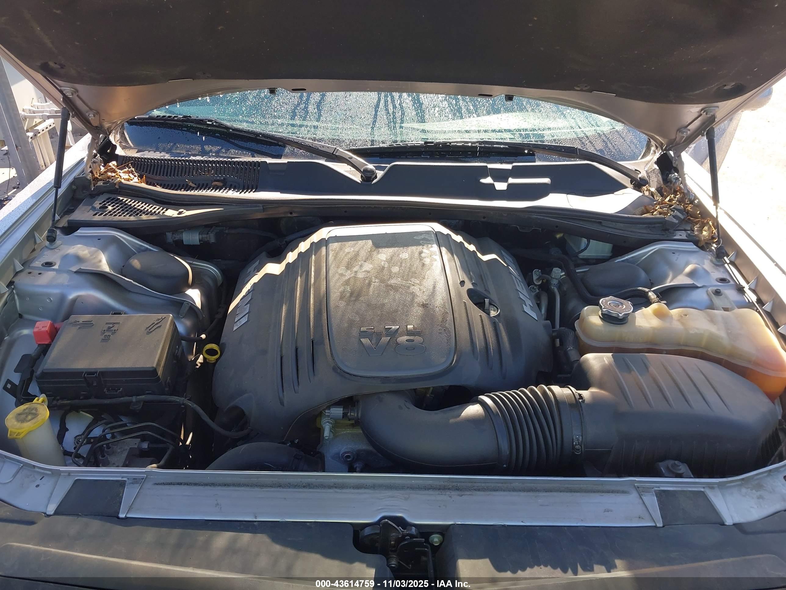 DODGE CHALLENGER image 10