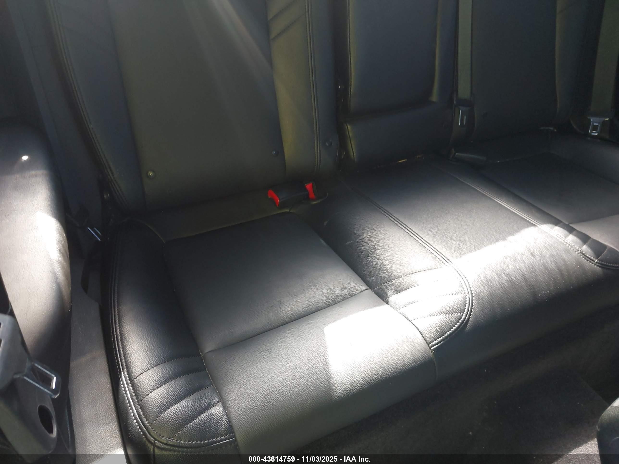 DODGE CHALLENGER image 8