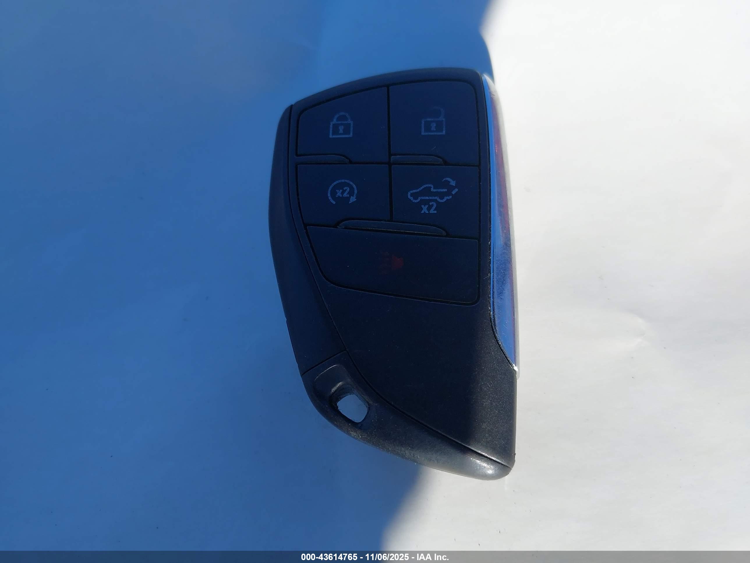 GMC SIERRA image 11