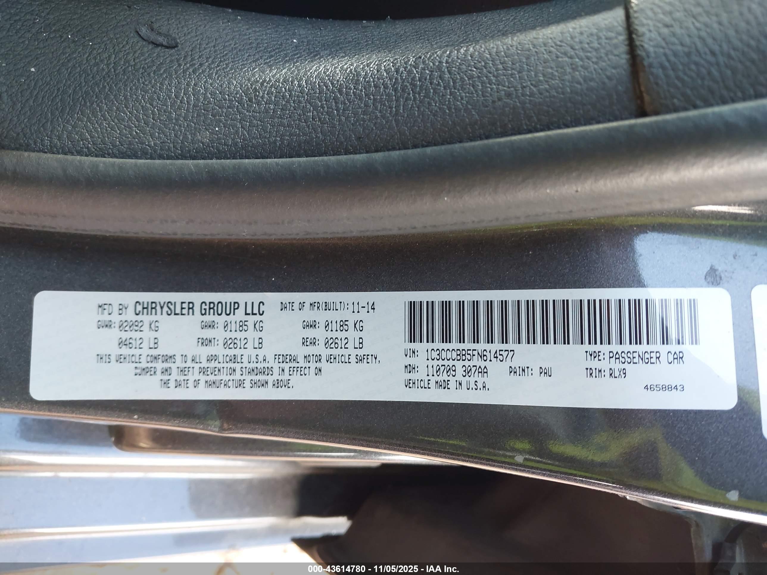 CHRYSLER 200 image 9