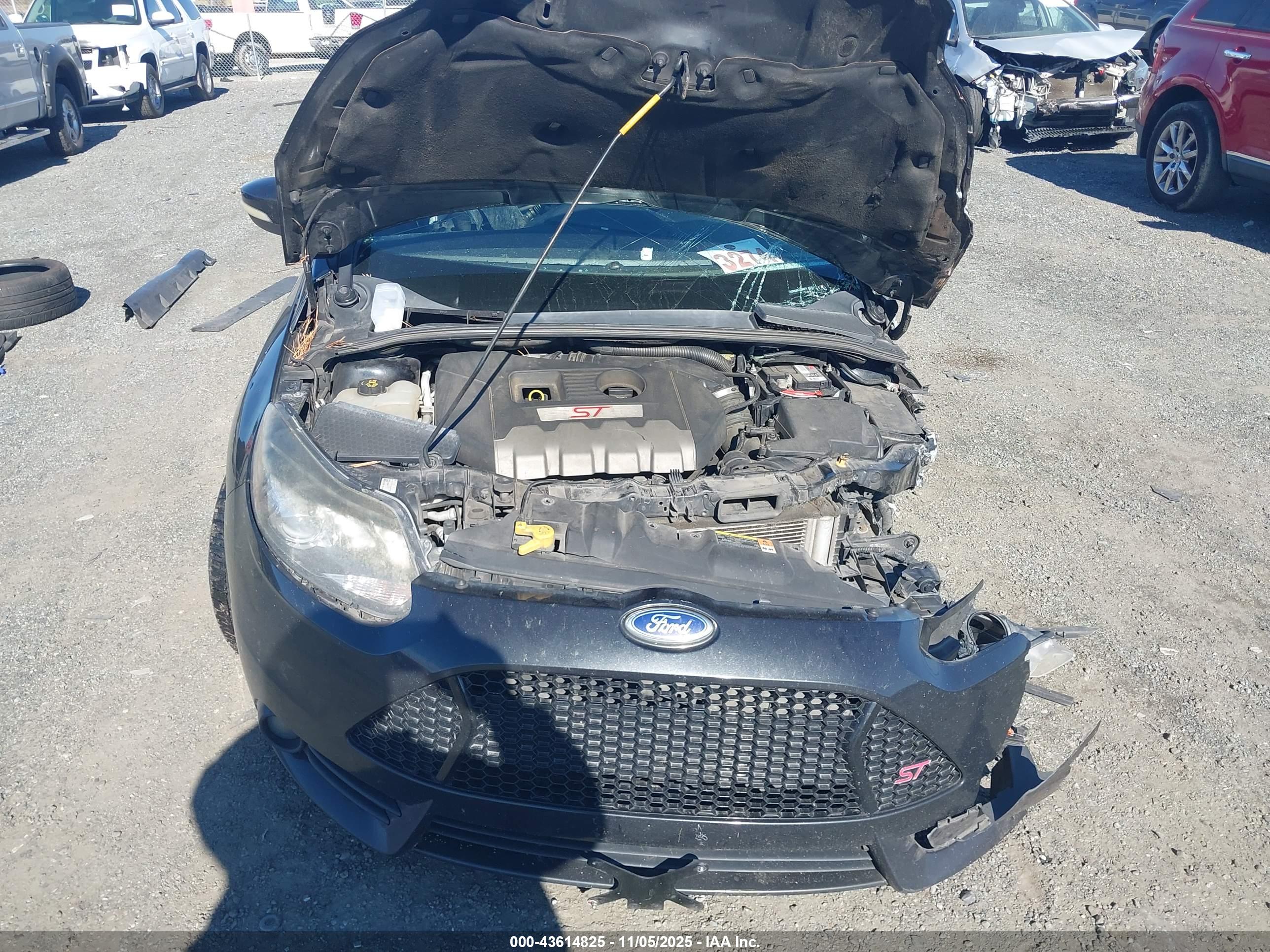 FORD FOCUS image 10