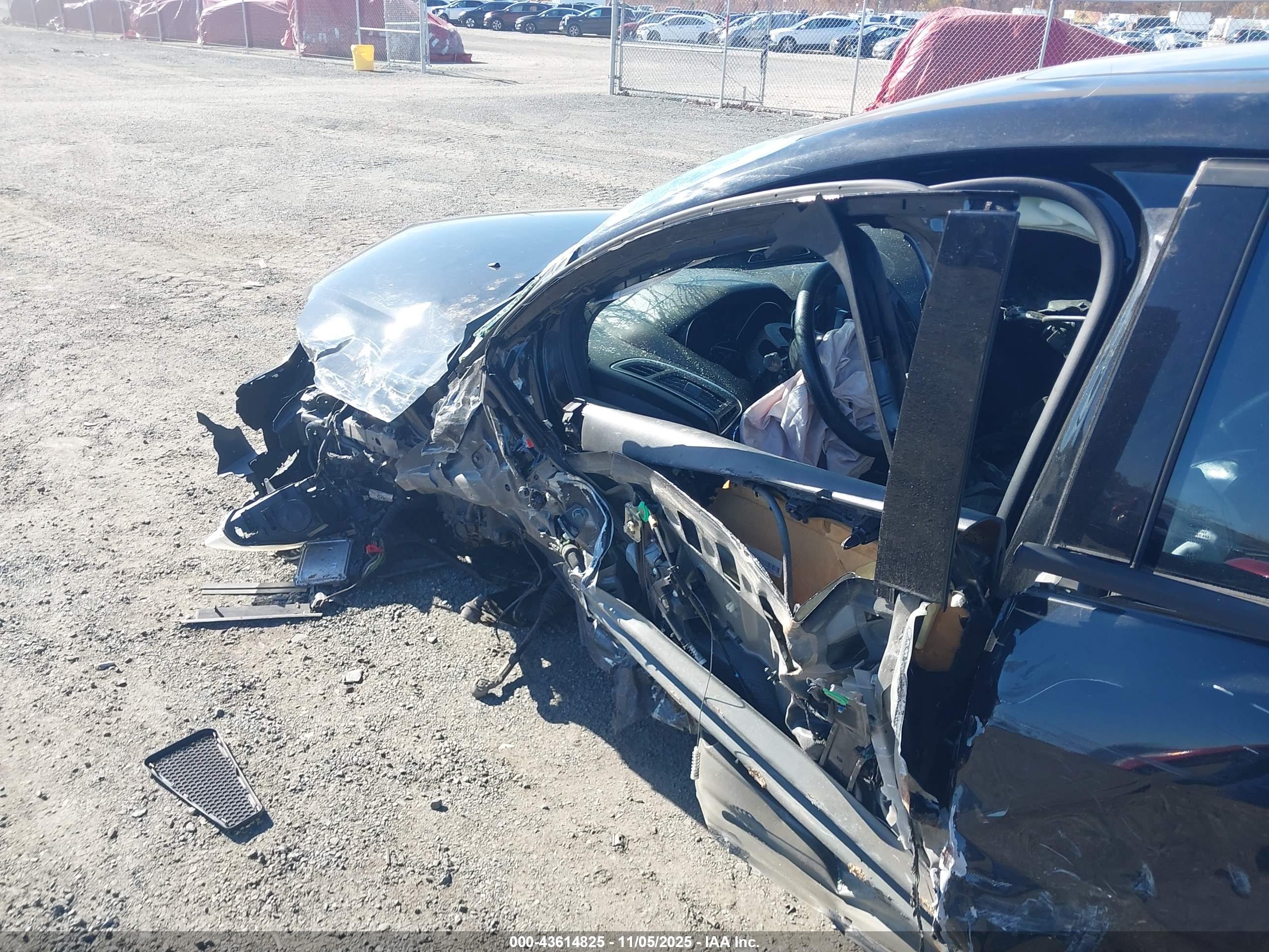 FORD FOCUS image 6