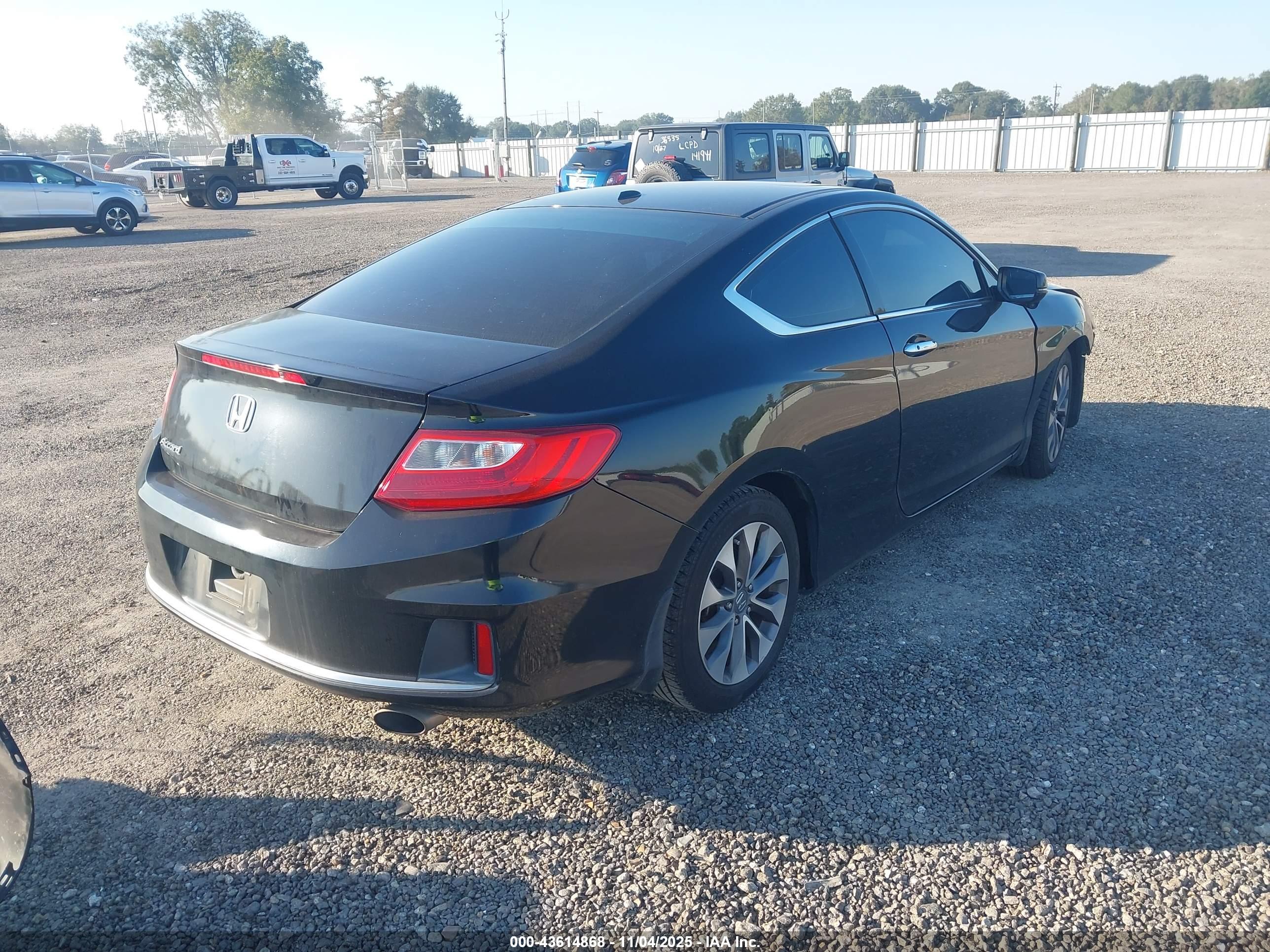 HONDA ACCORD image 4