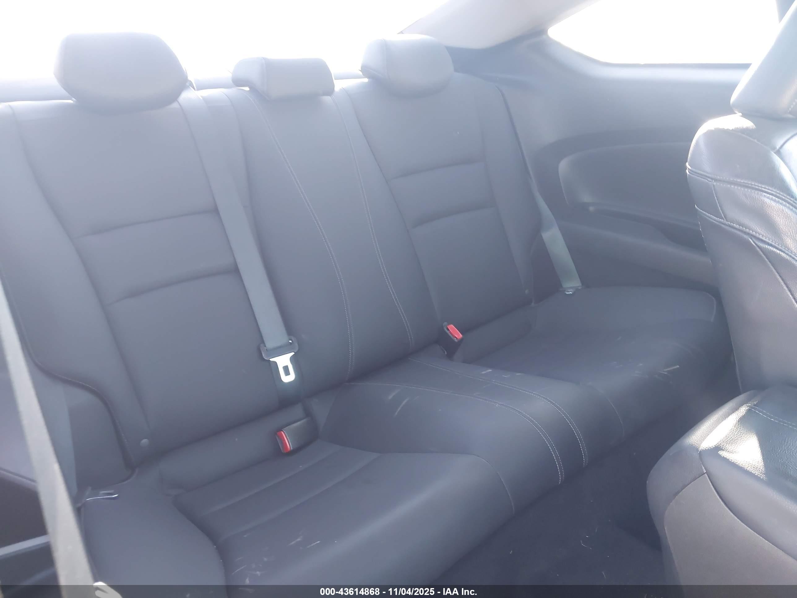 HONDA ACCORD image 8