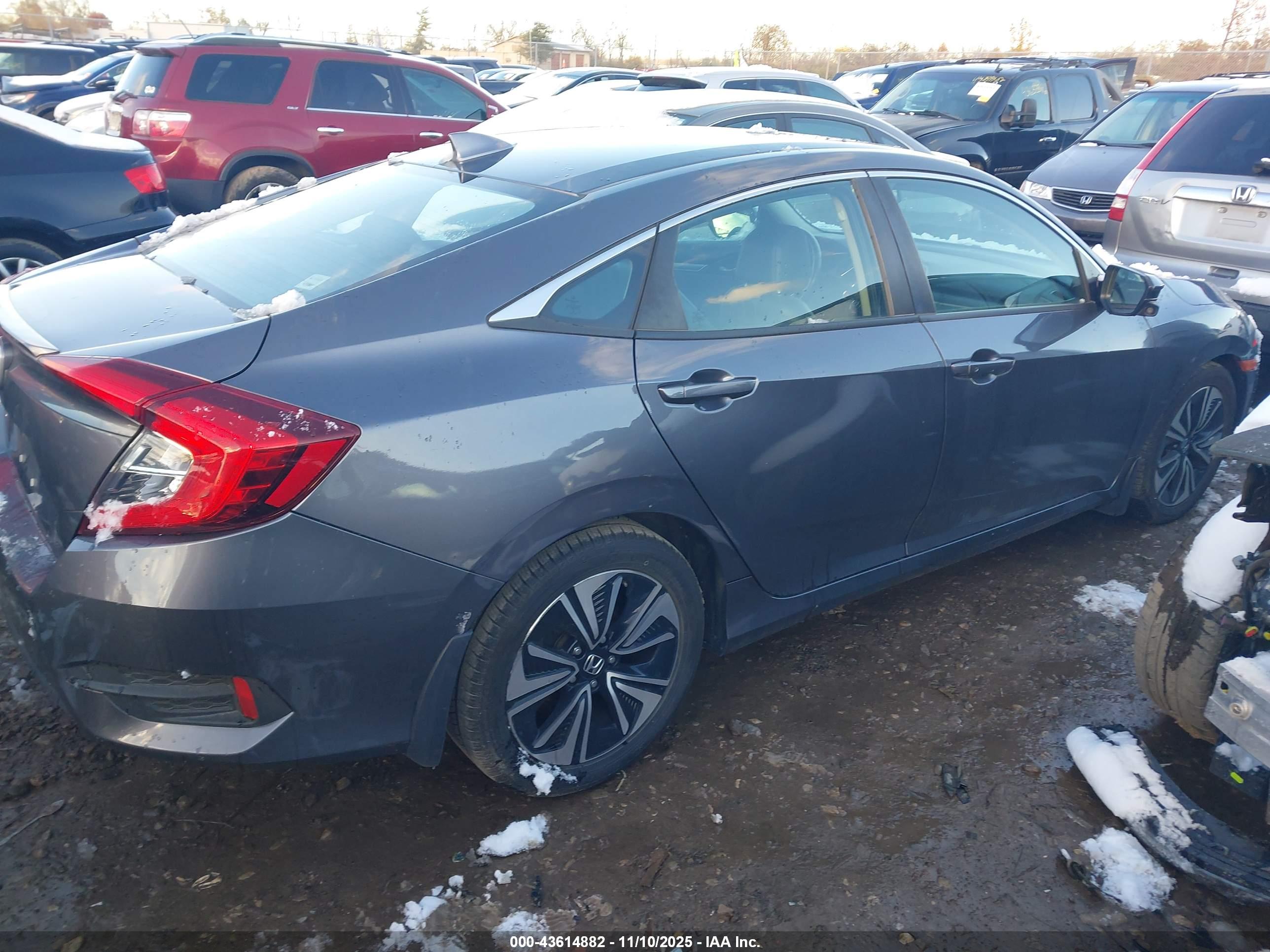 HONDA CIVIC image 4