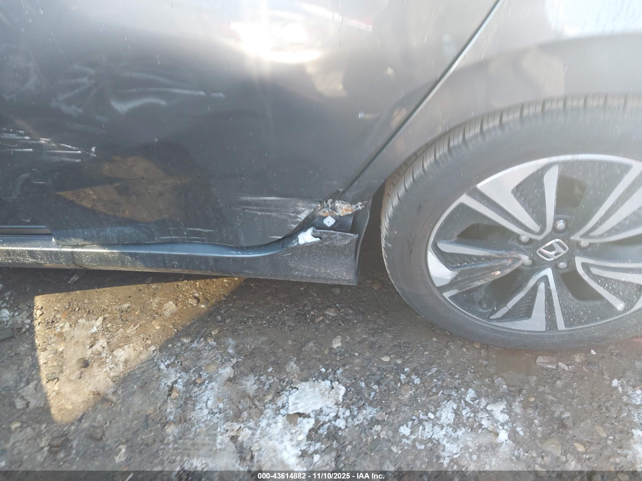 HONDA CIVIC image 6