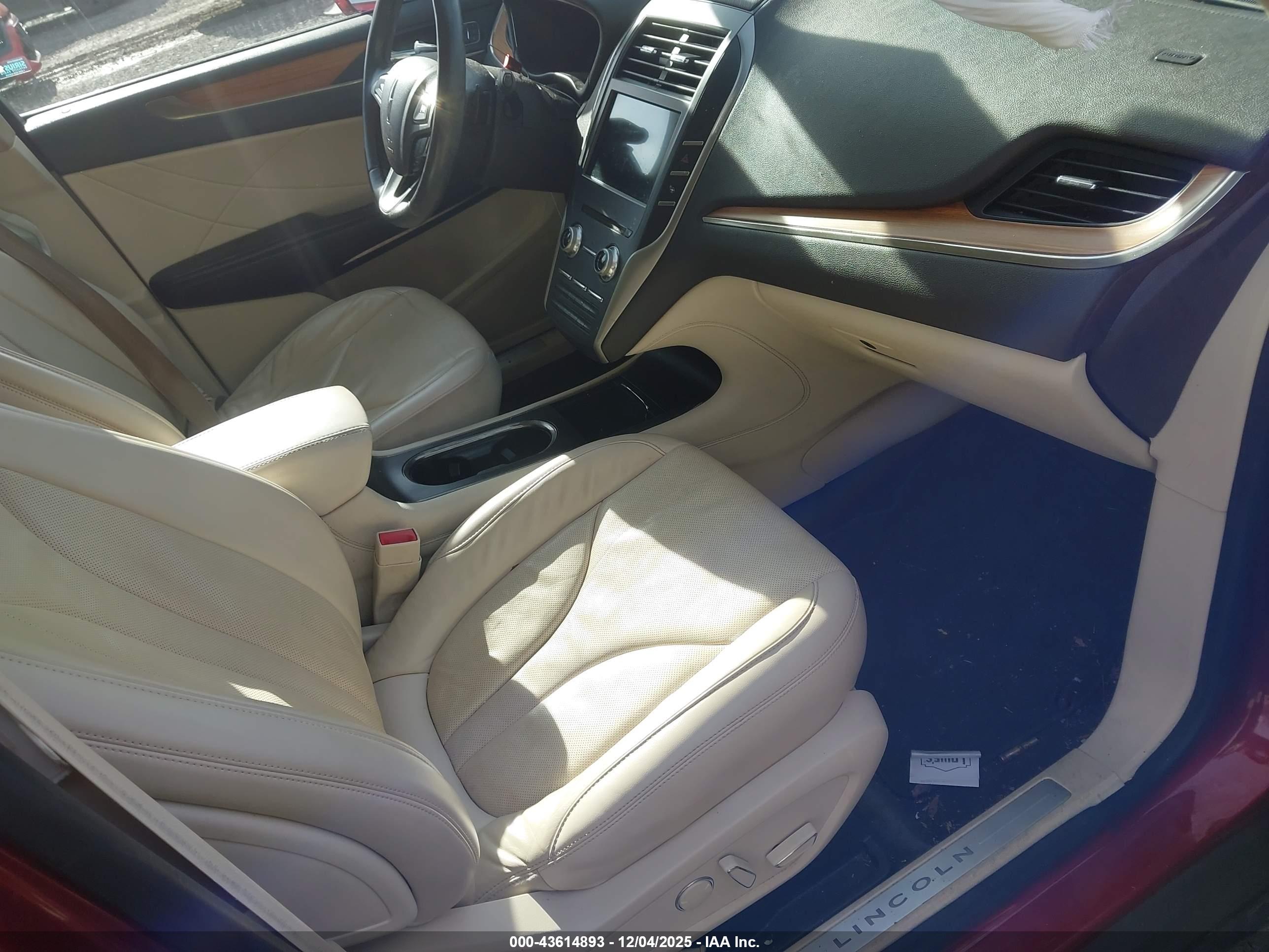LINCOLN MKC image 5