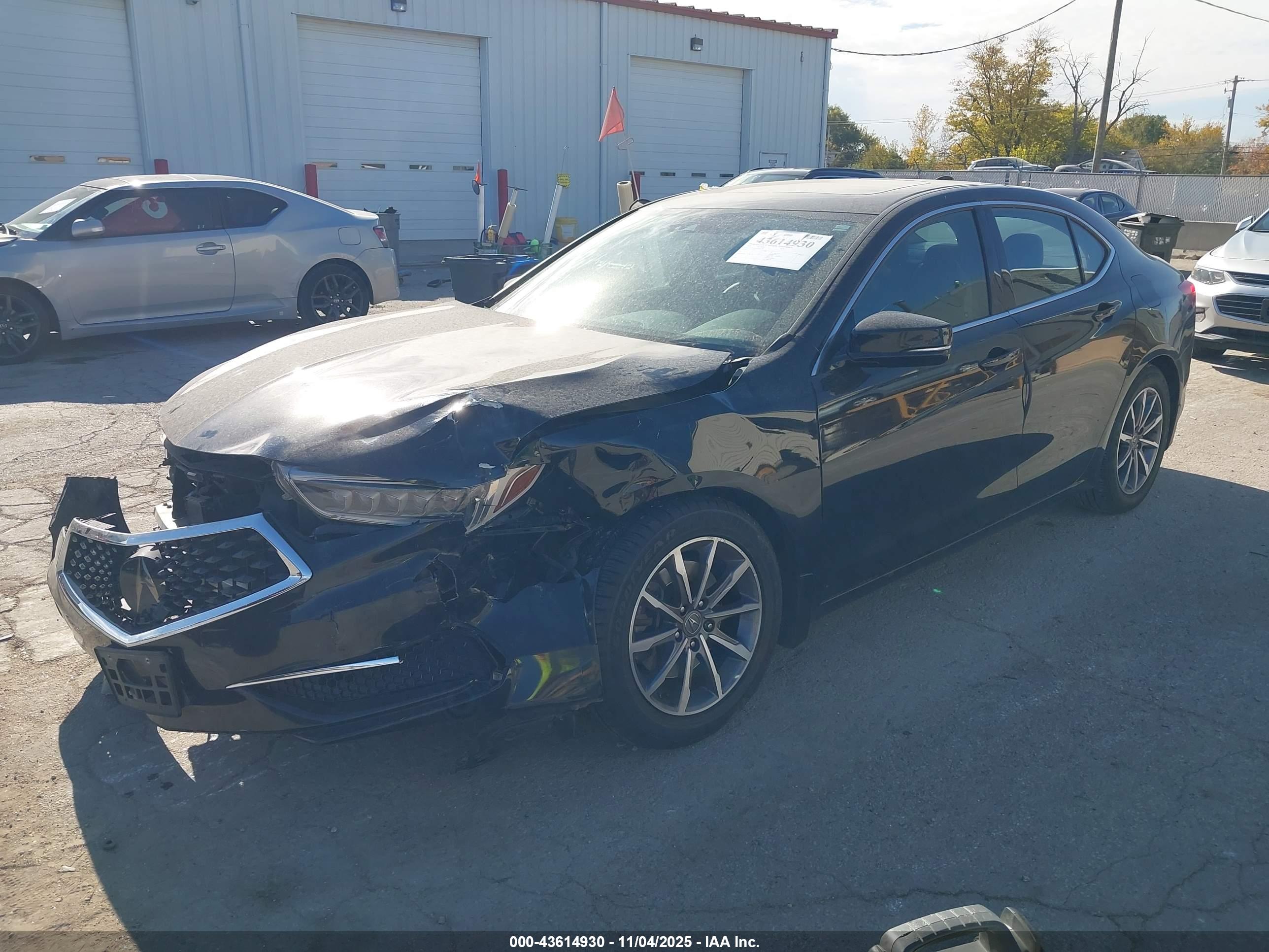 ACURA TLX image 2