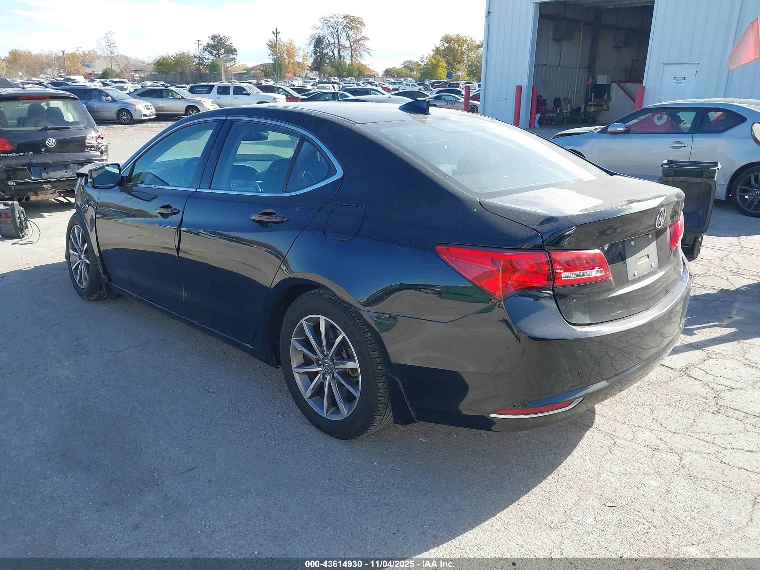 ACURA TLX image 3