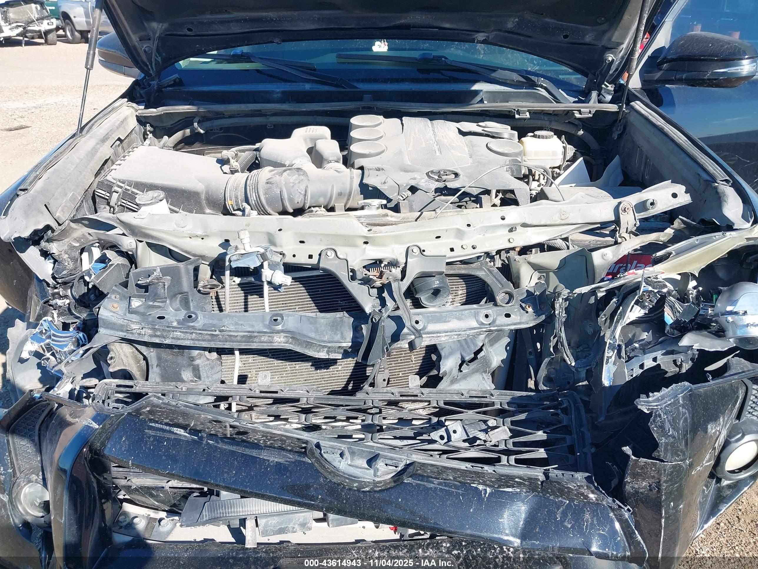 TOYOTA 4RUNNER image 10