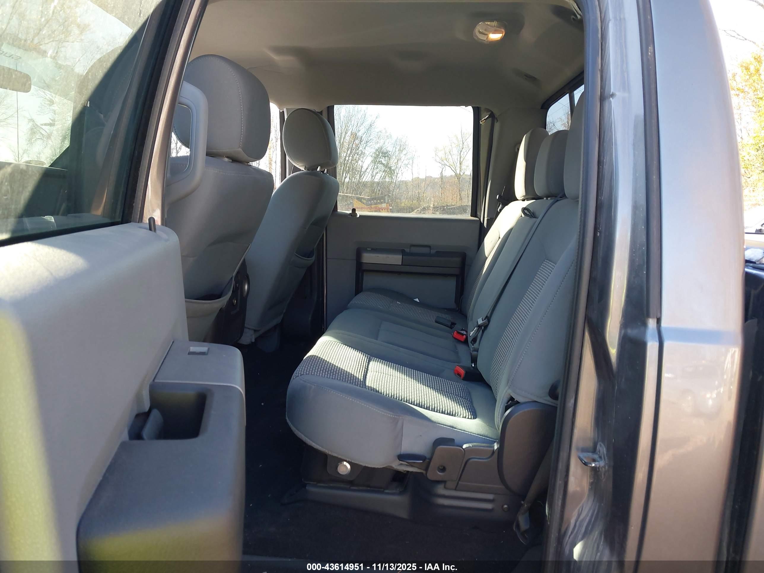 FORD F-350 image 7