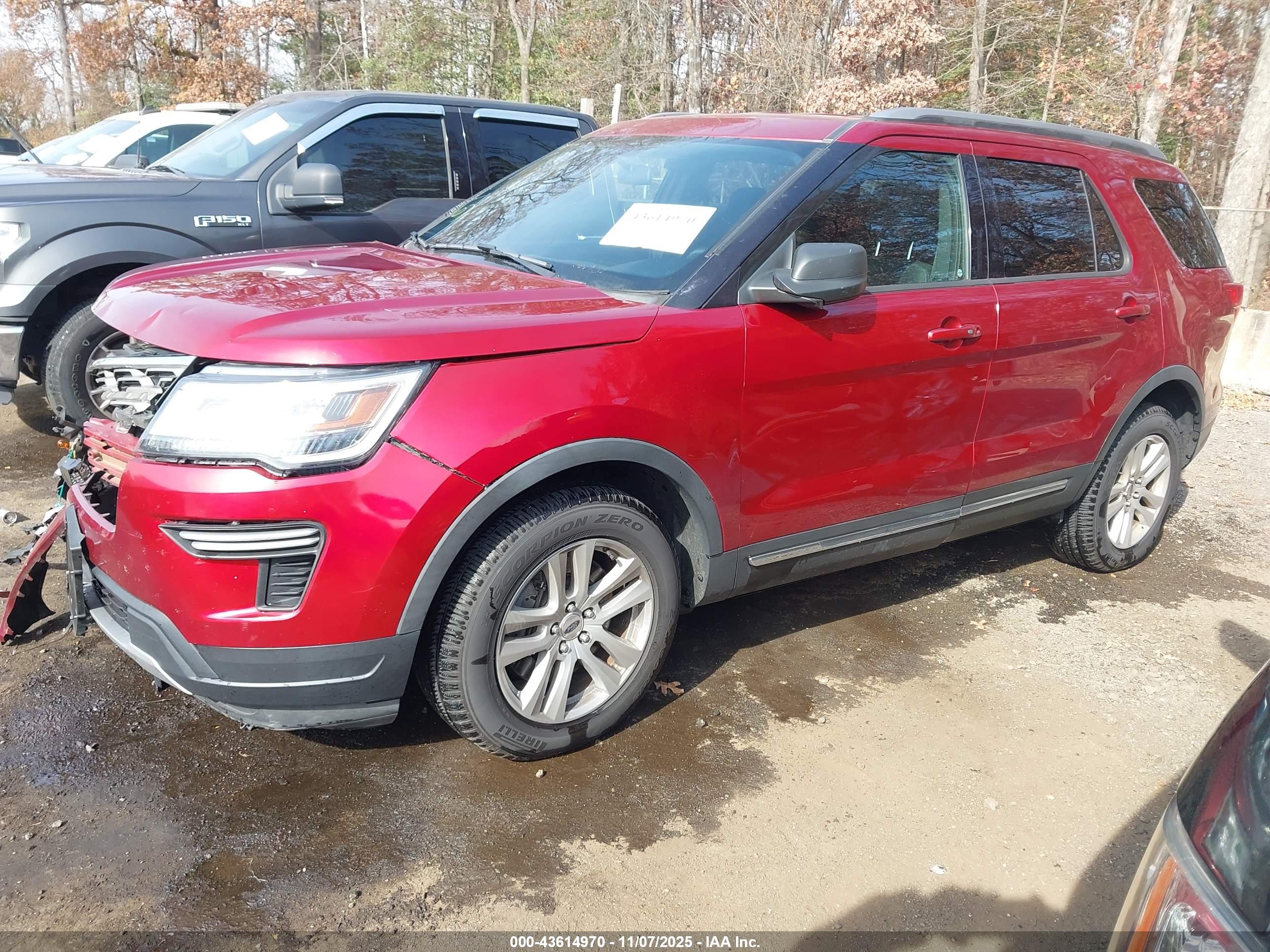 FORD EXPLORER image 2