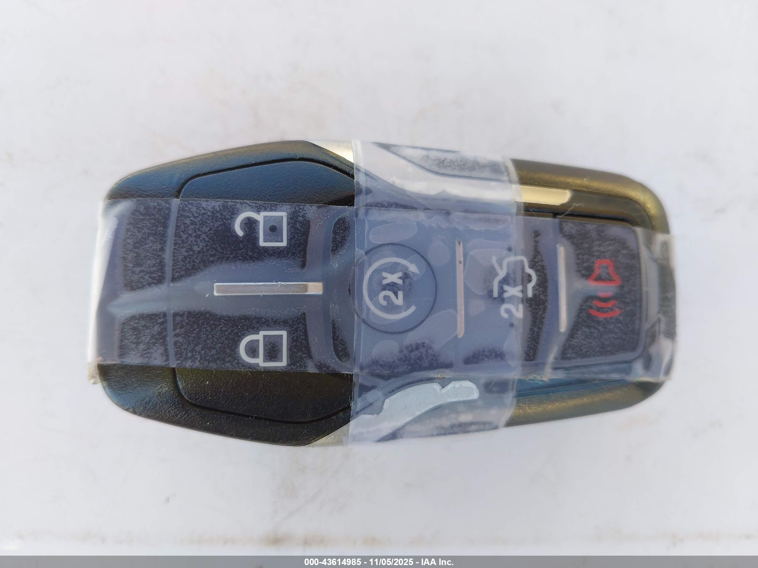 FORD EXPLORER image 11