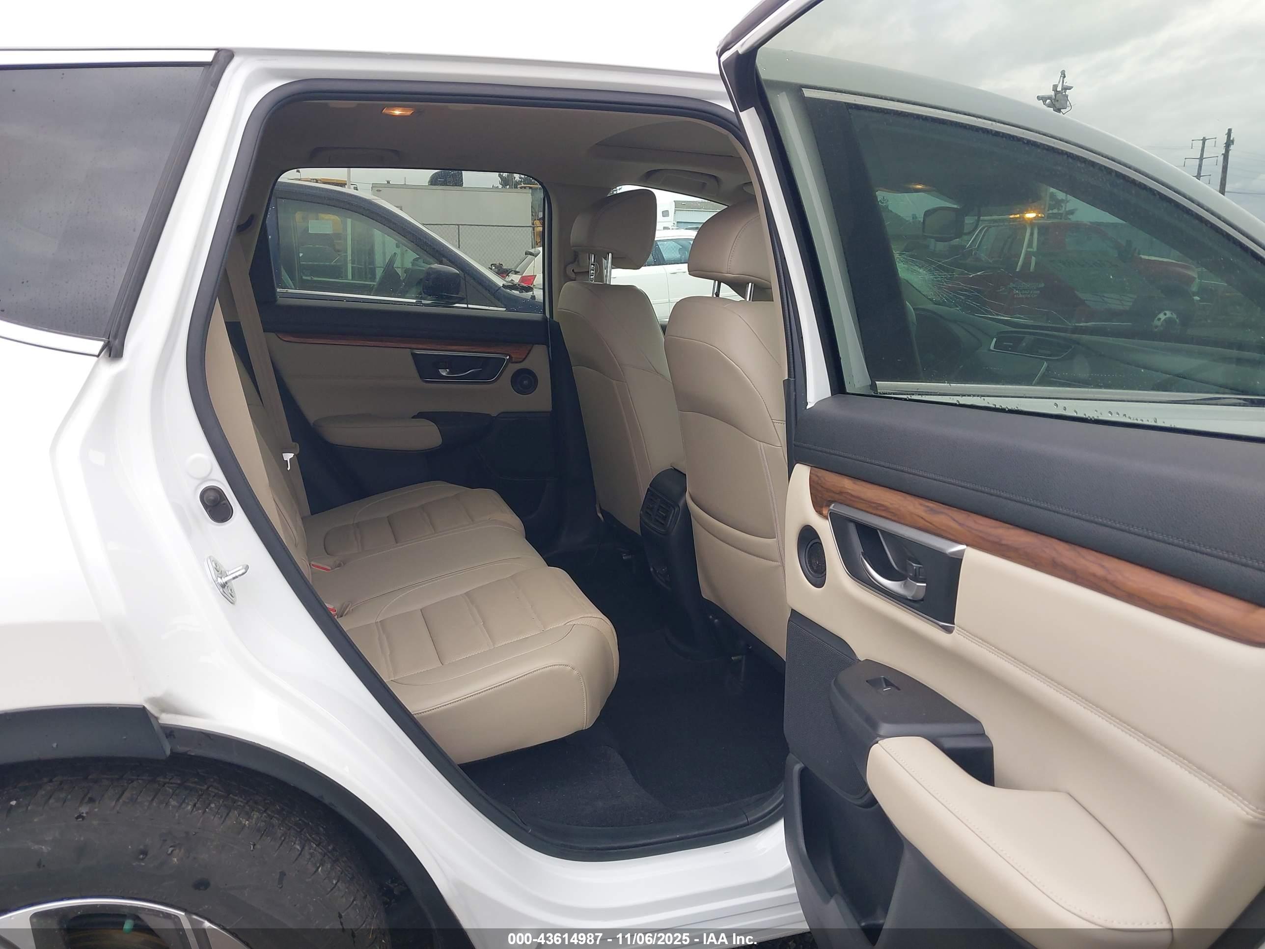 HONDA CR-V image 8