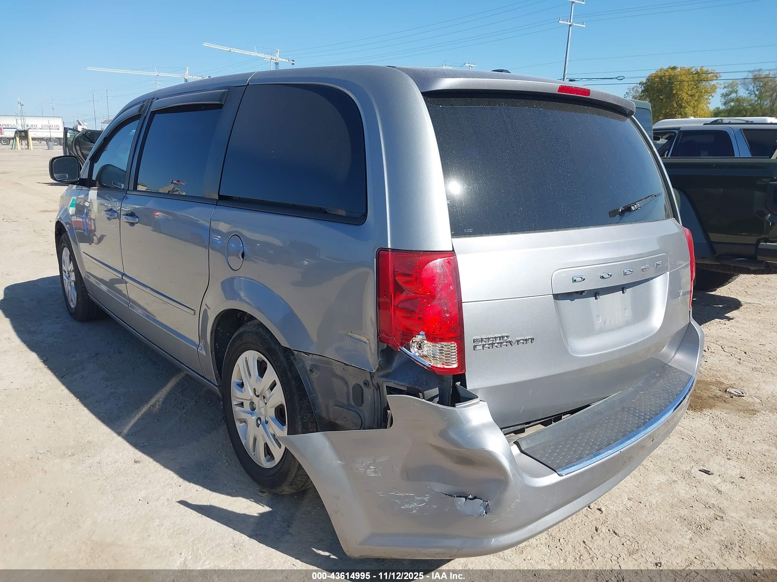 DODGE GRAND image 3